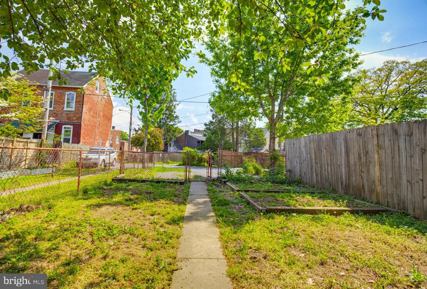 556 W Orange Street photo 44