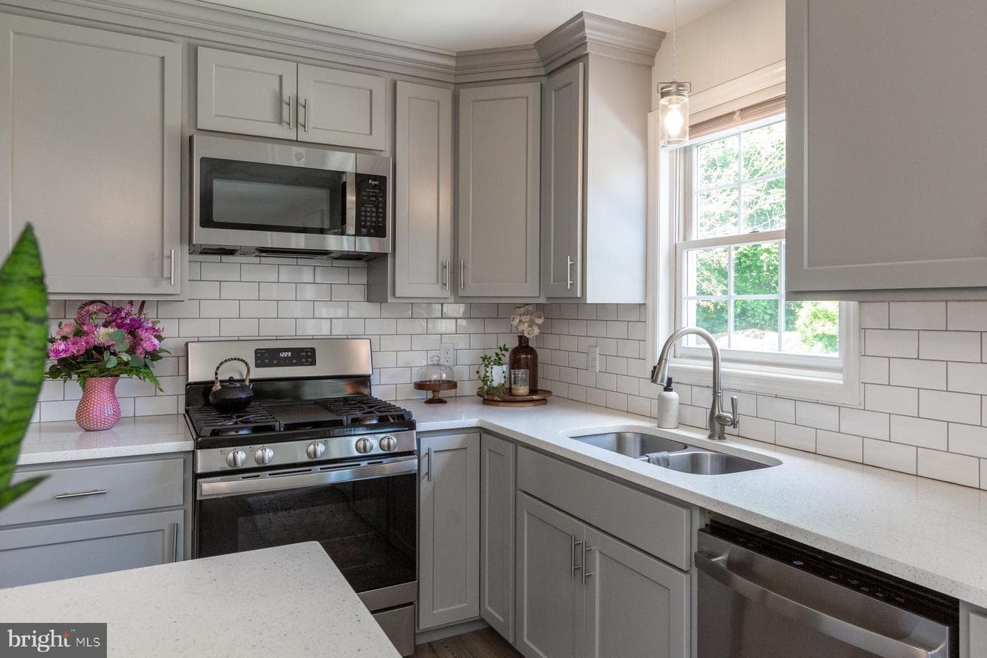 26 Apricot Avenue photo 13