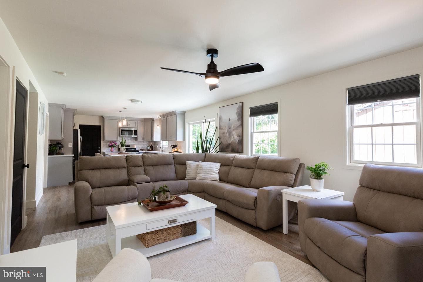 26 Apricot Avenue photo 23