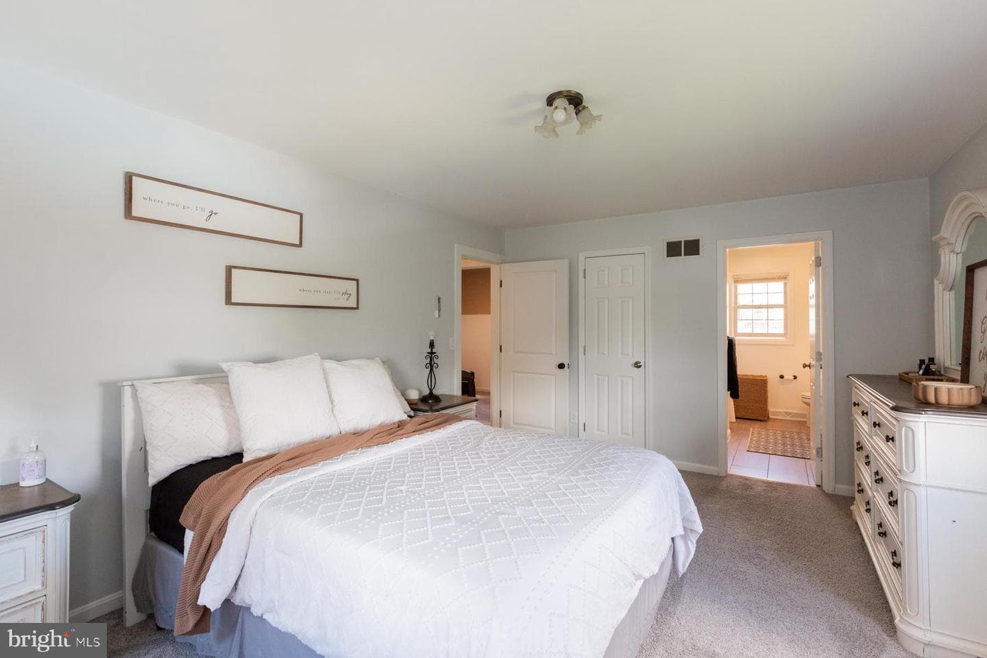 26 Apricot Avenue photo 34