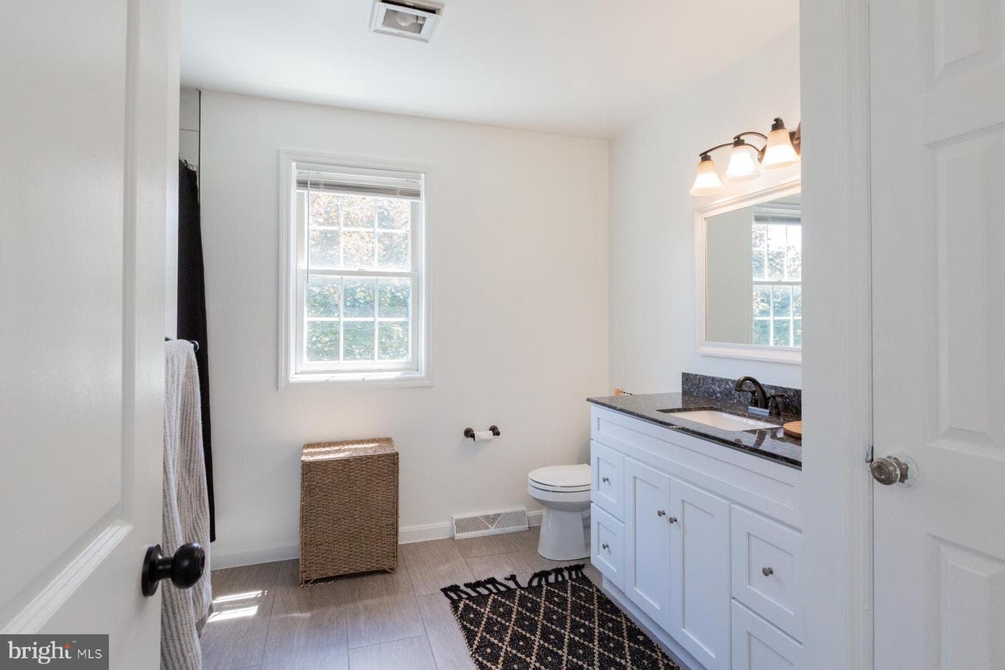 26 Apricot Avenue photo 40