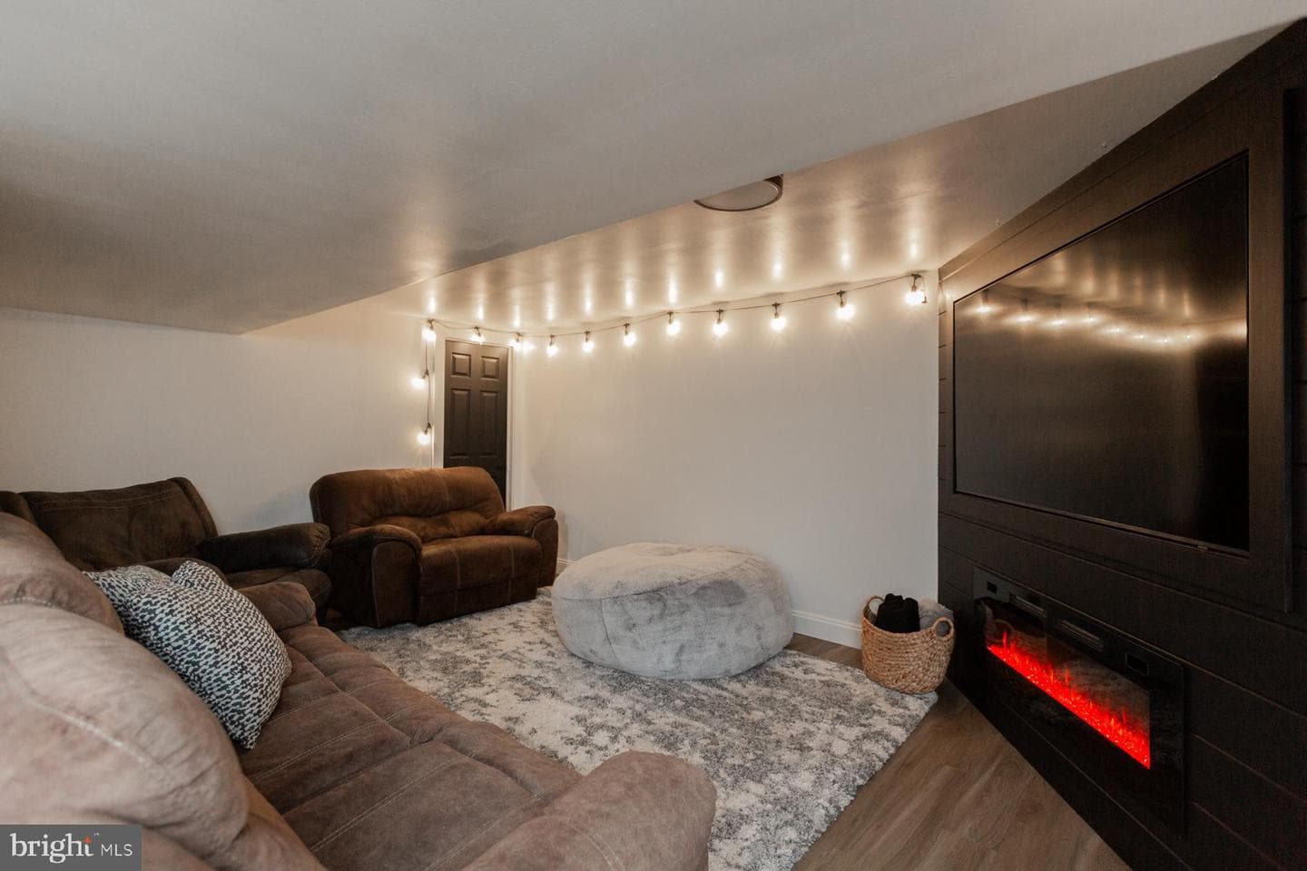 26 Apricot Avenue photo 49