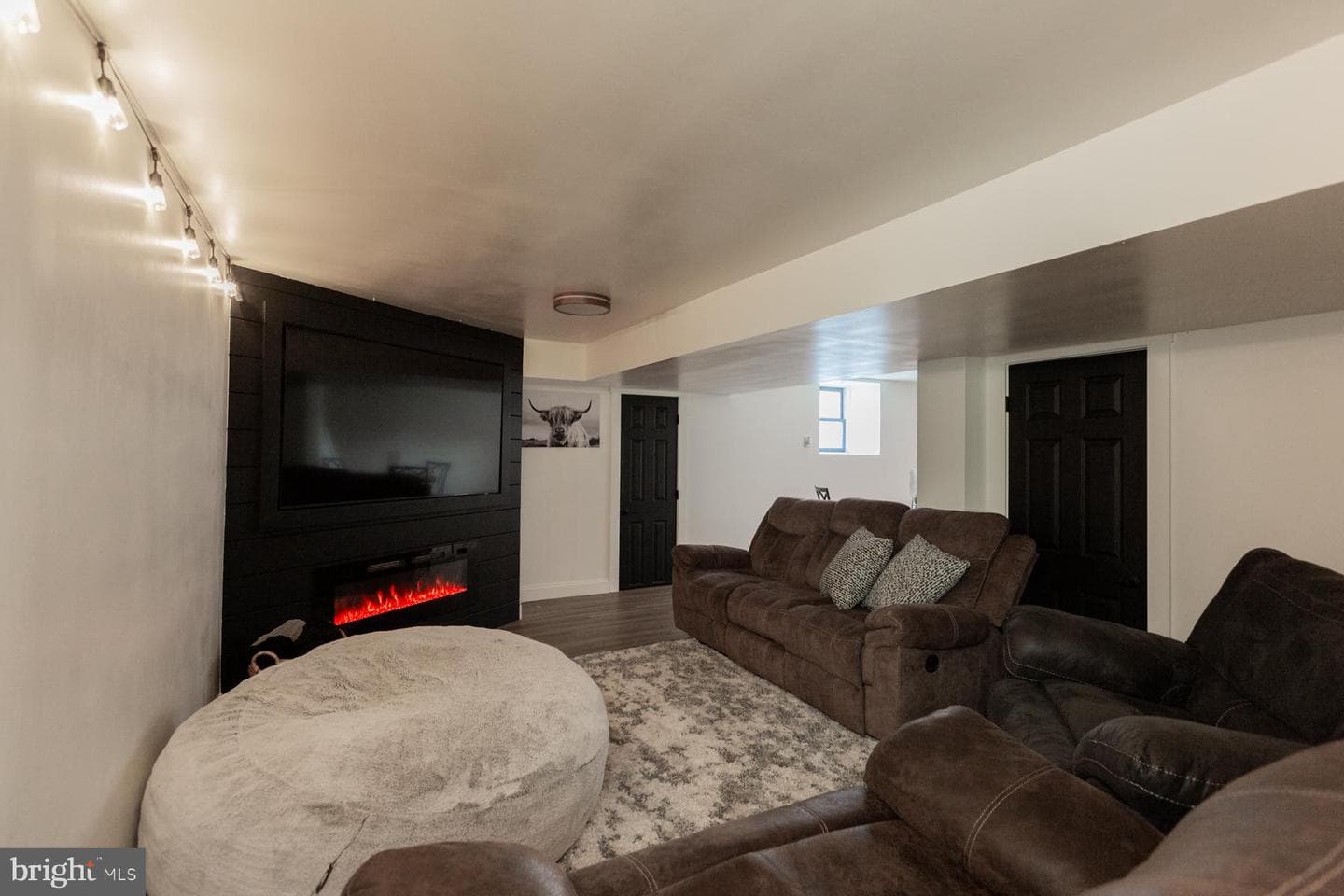 26 Apricot Avenue photo 50