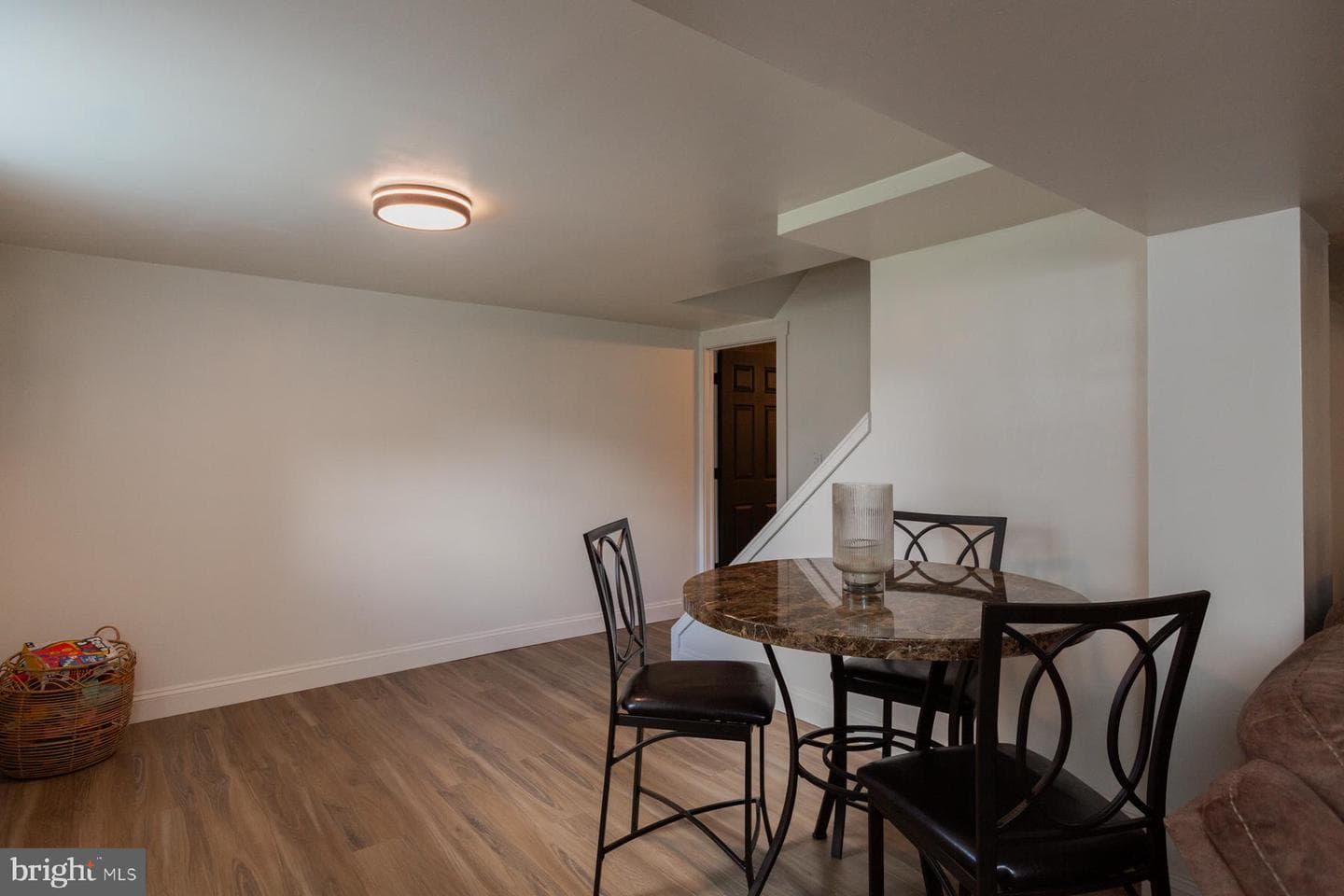 26 Apricot Avenue photo 52