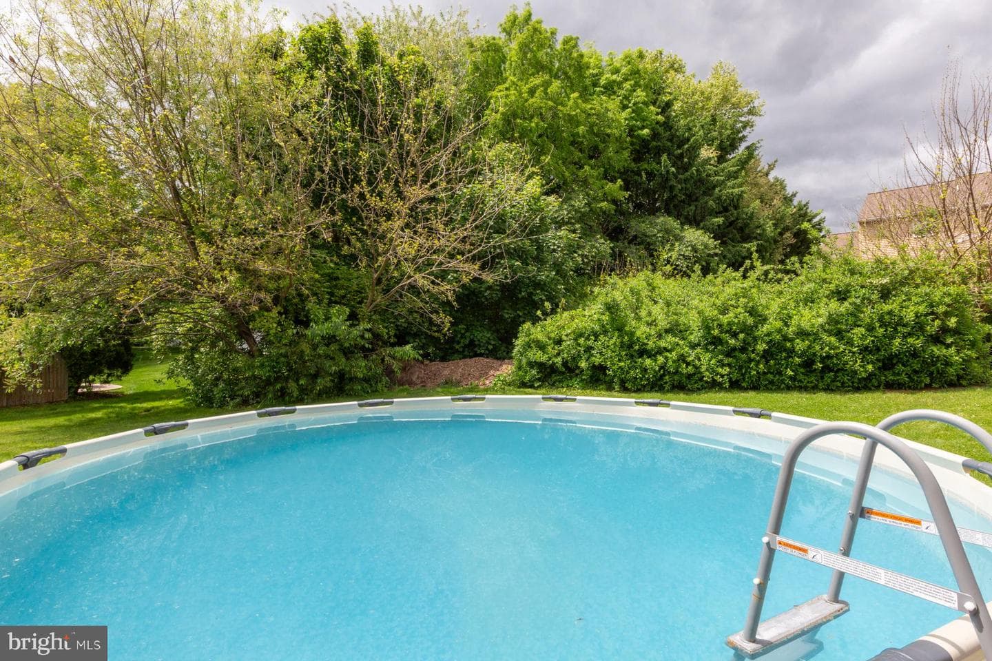 26 Apricot Avenue photo 56