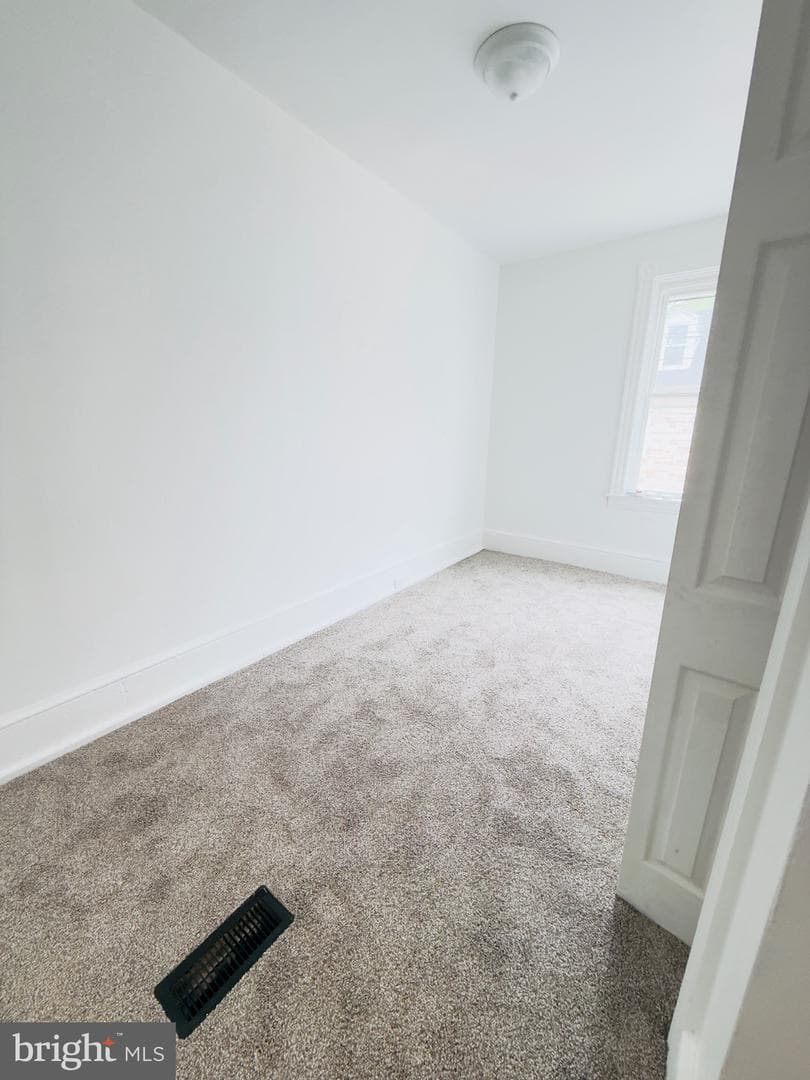 321 Beaver Street photo 23
