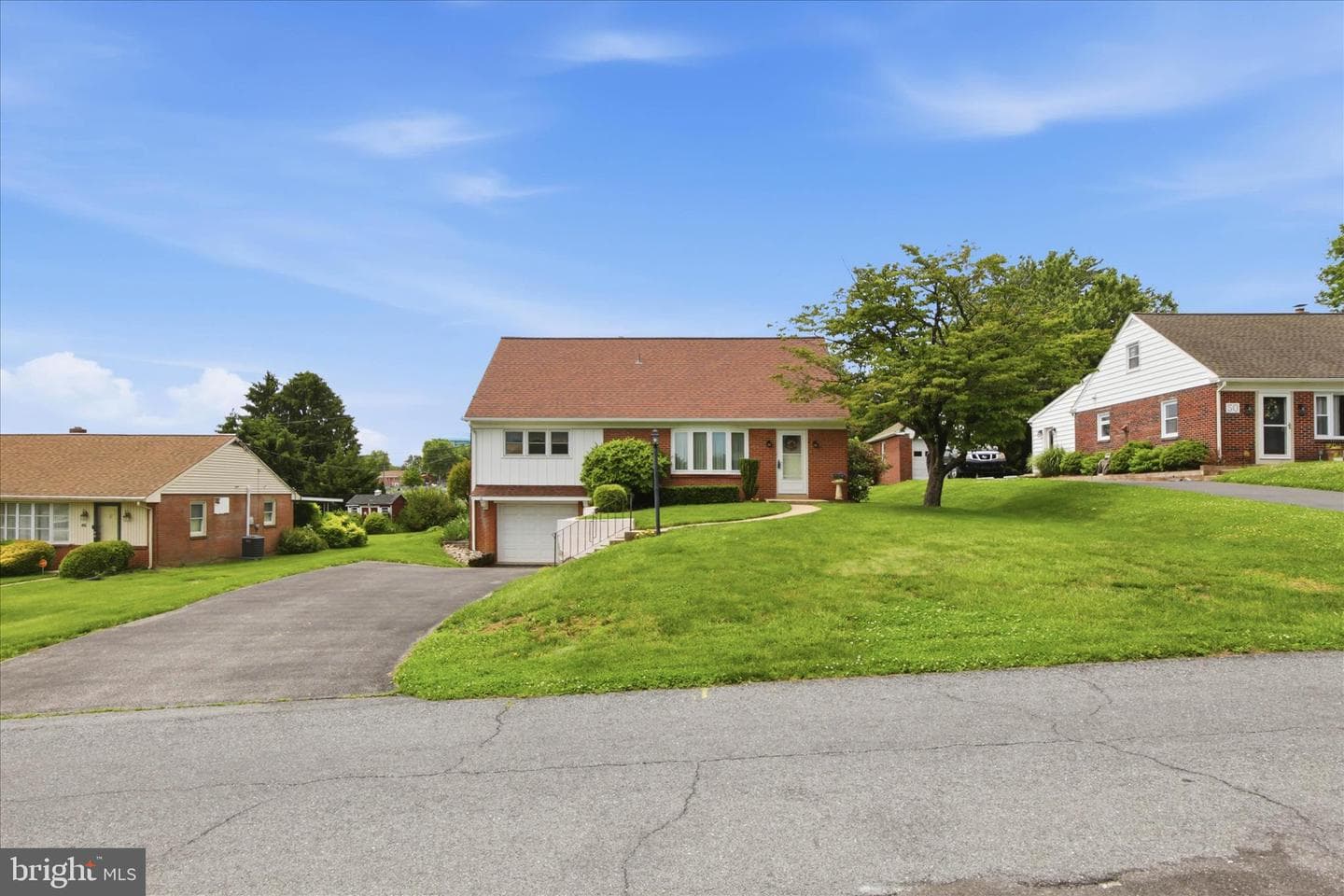 48 Highland Drive photo 2