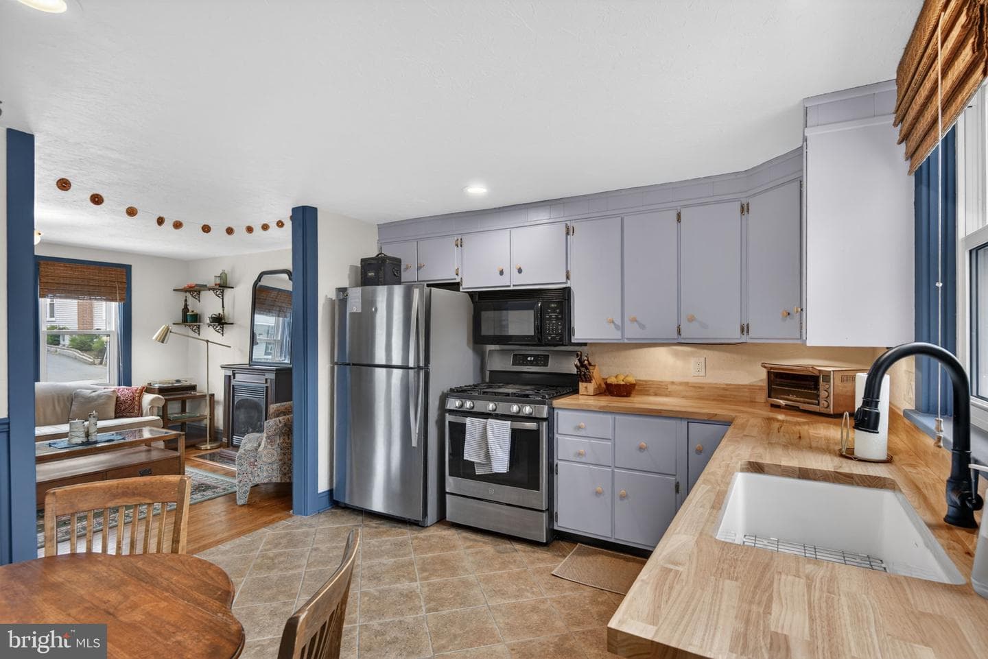 675 E Market Street photo 10