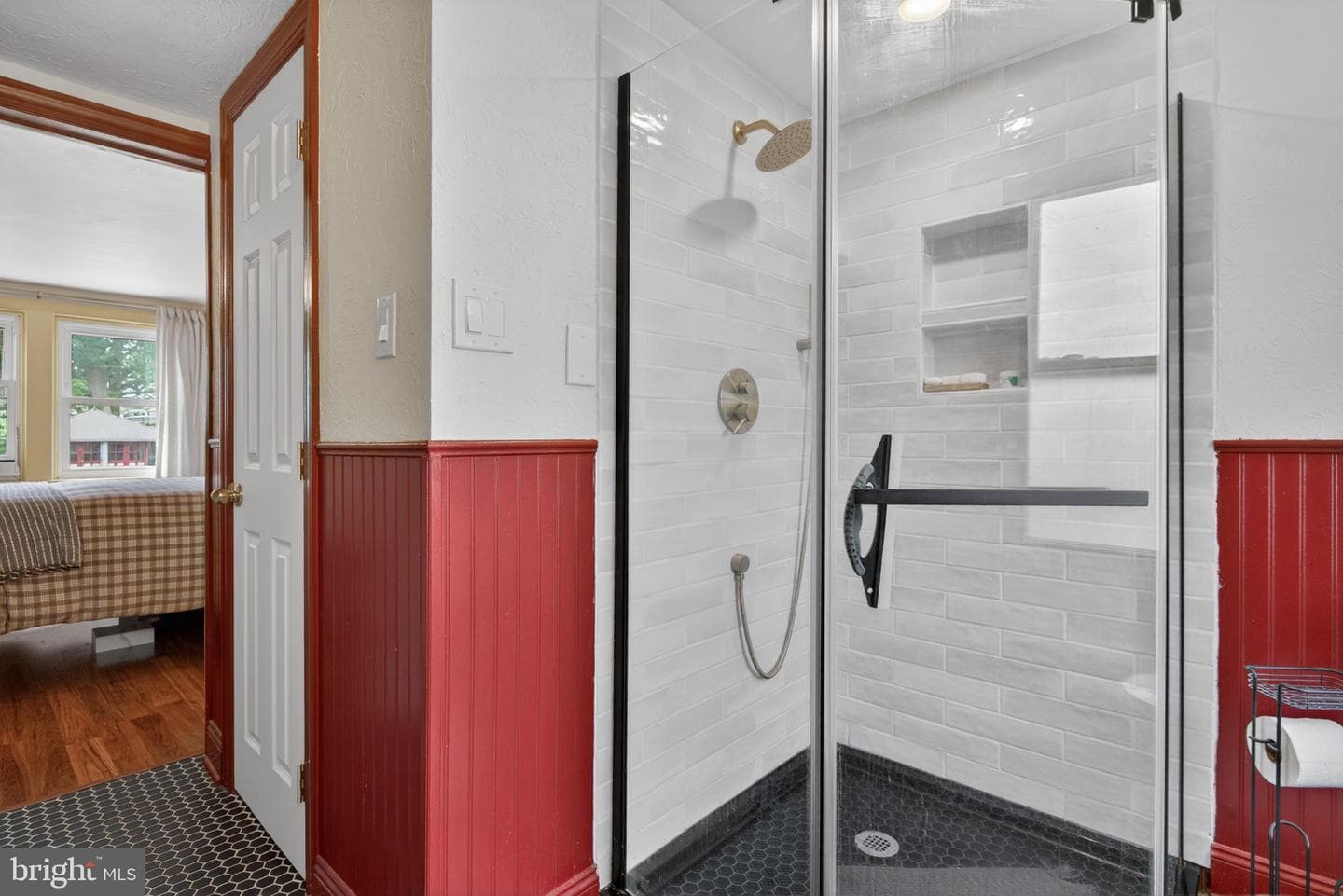675 E Market Street photo 16