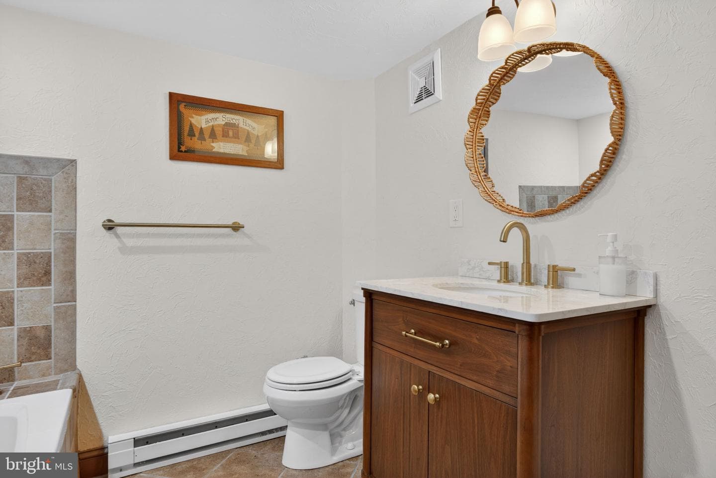675 E Market Street photo 22