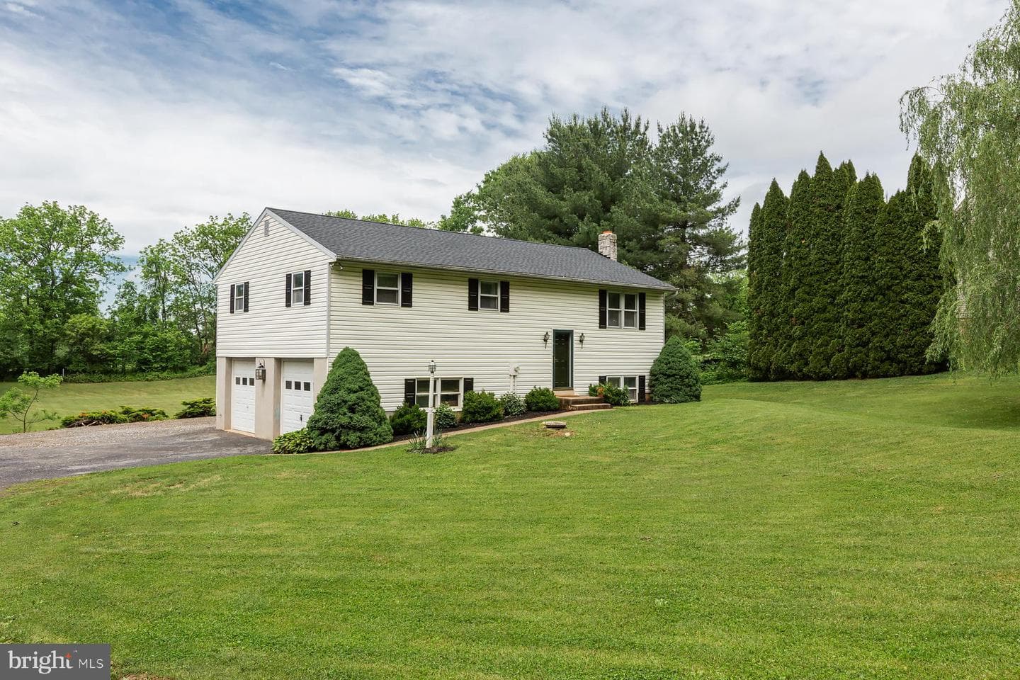 3 Apache Lane