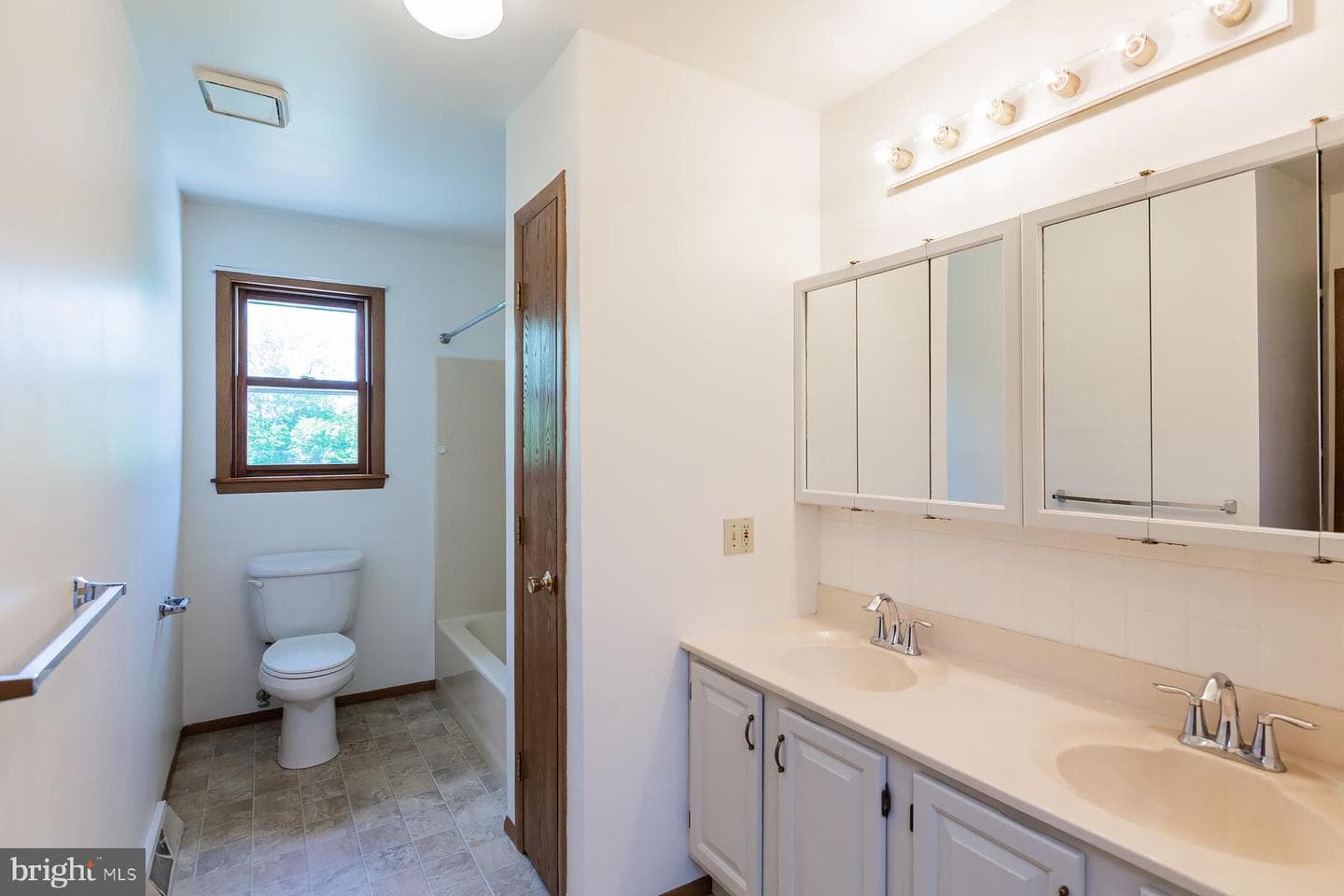 3 Apache Lane photo 21