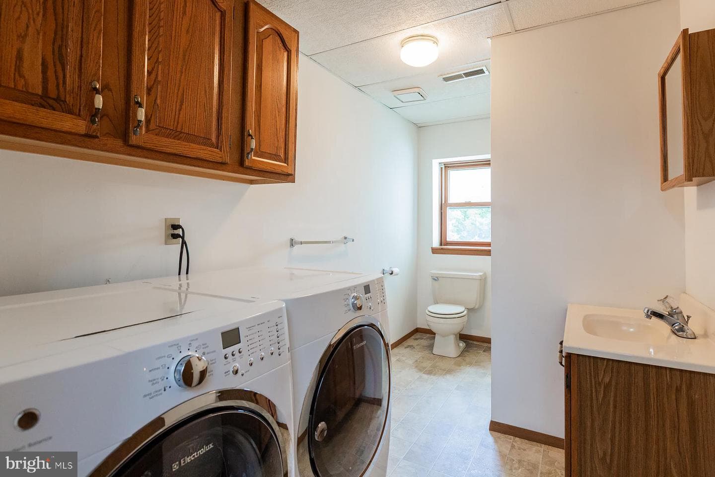 3 Apache Lane photo 32
