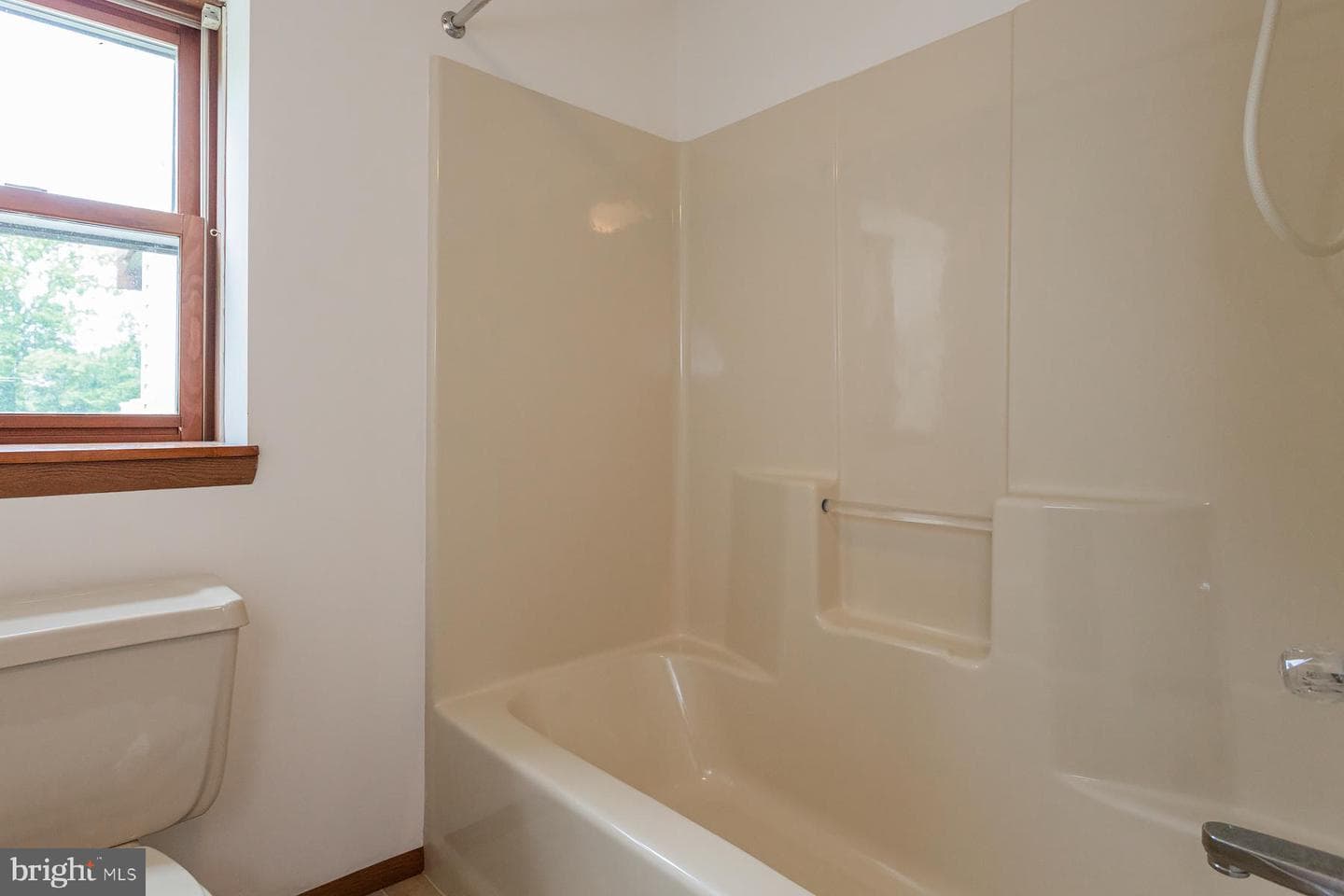 3 Apache Lane photo 33