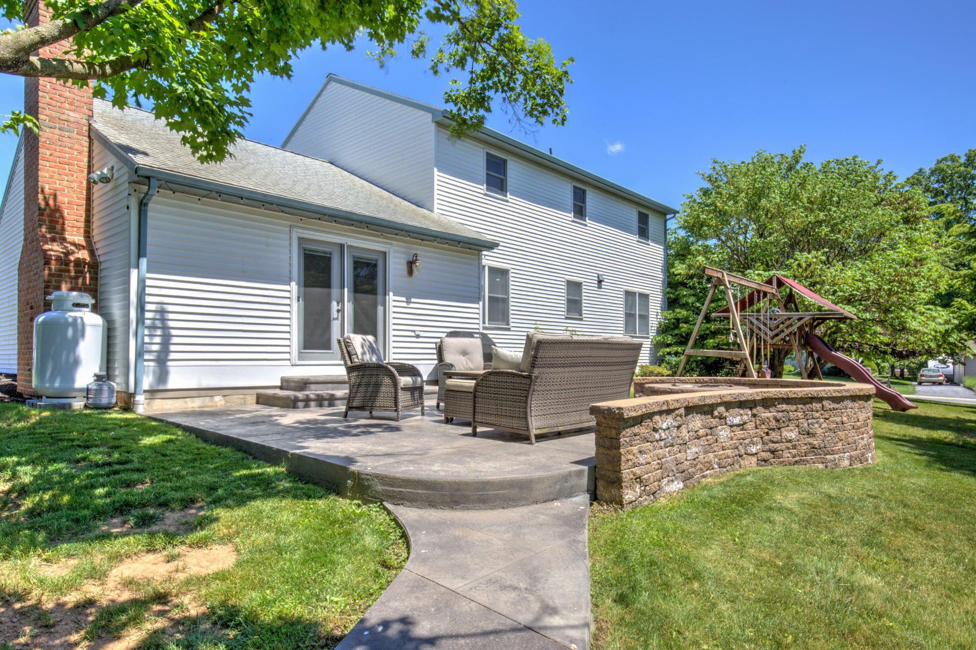2 Mockingbird Drive photo 6