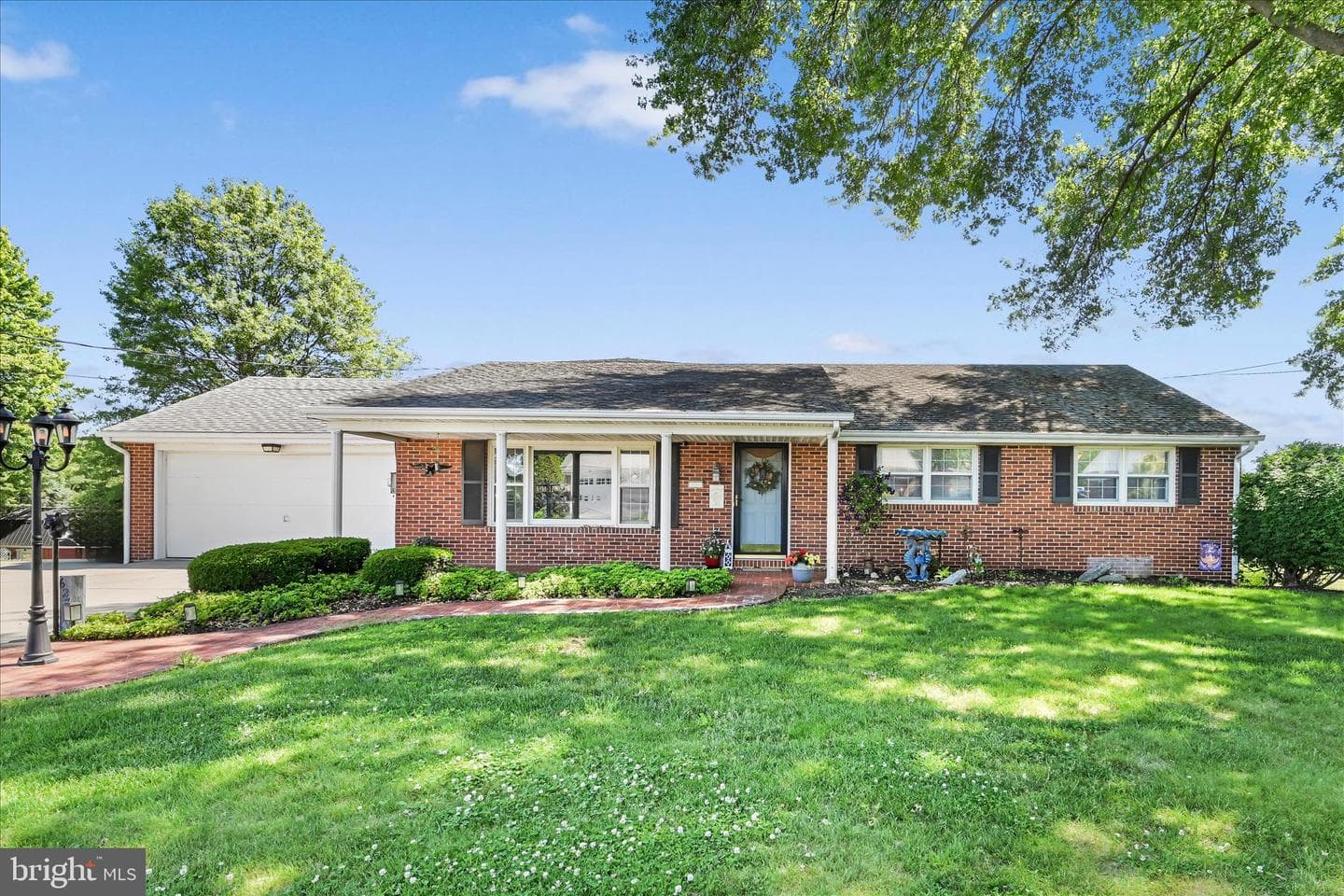 627 Pine Hill Road, Lititz
