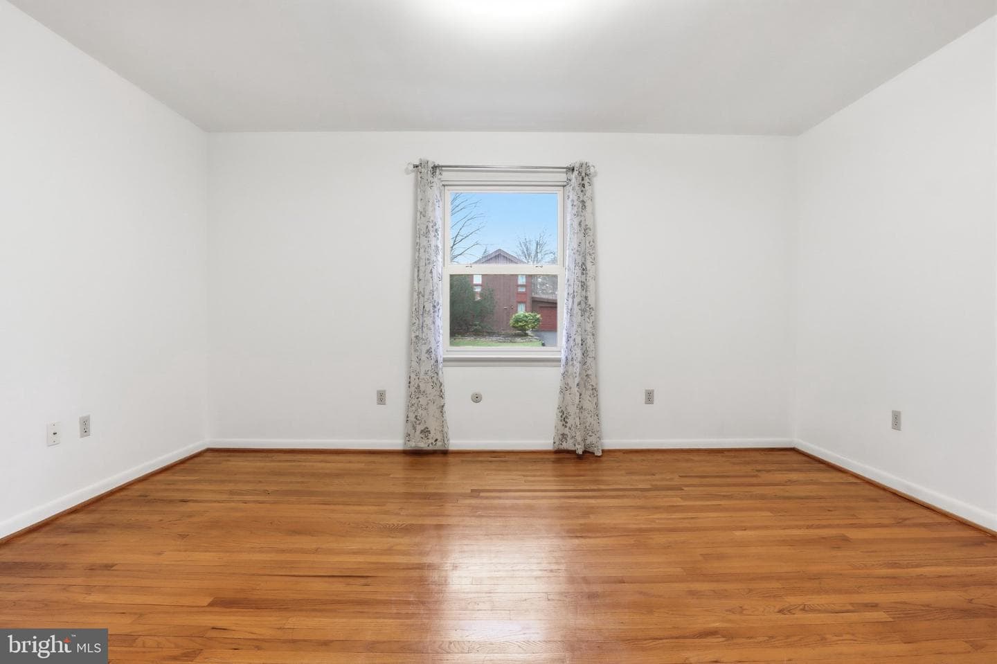 315 Conestoga Boulevard photo 22