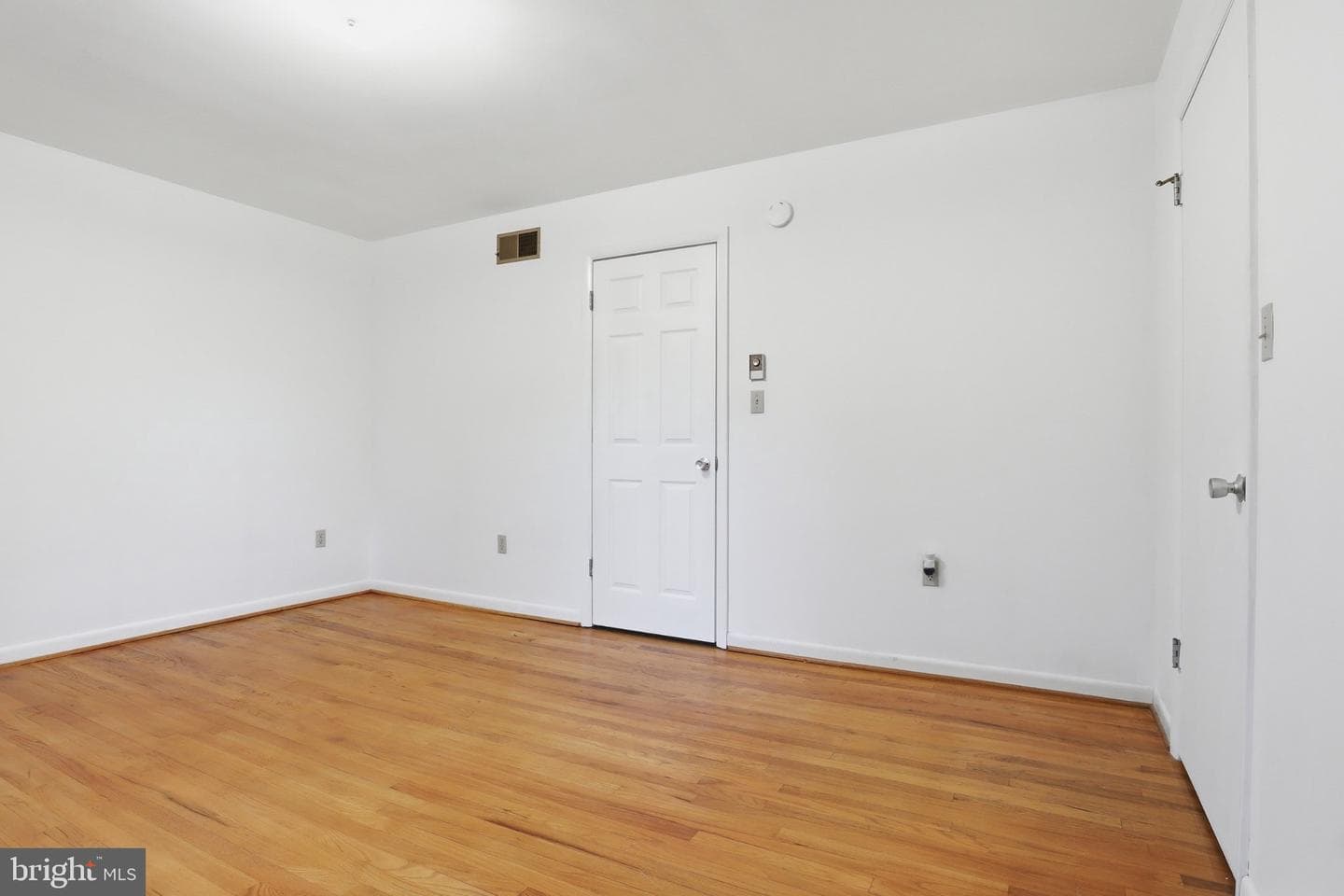 315 Conestoga Boulevard photo 23