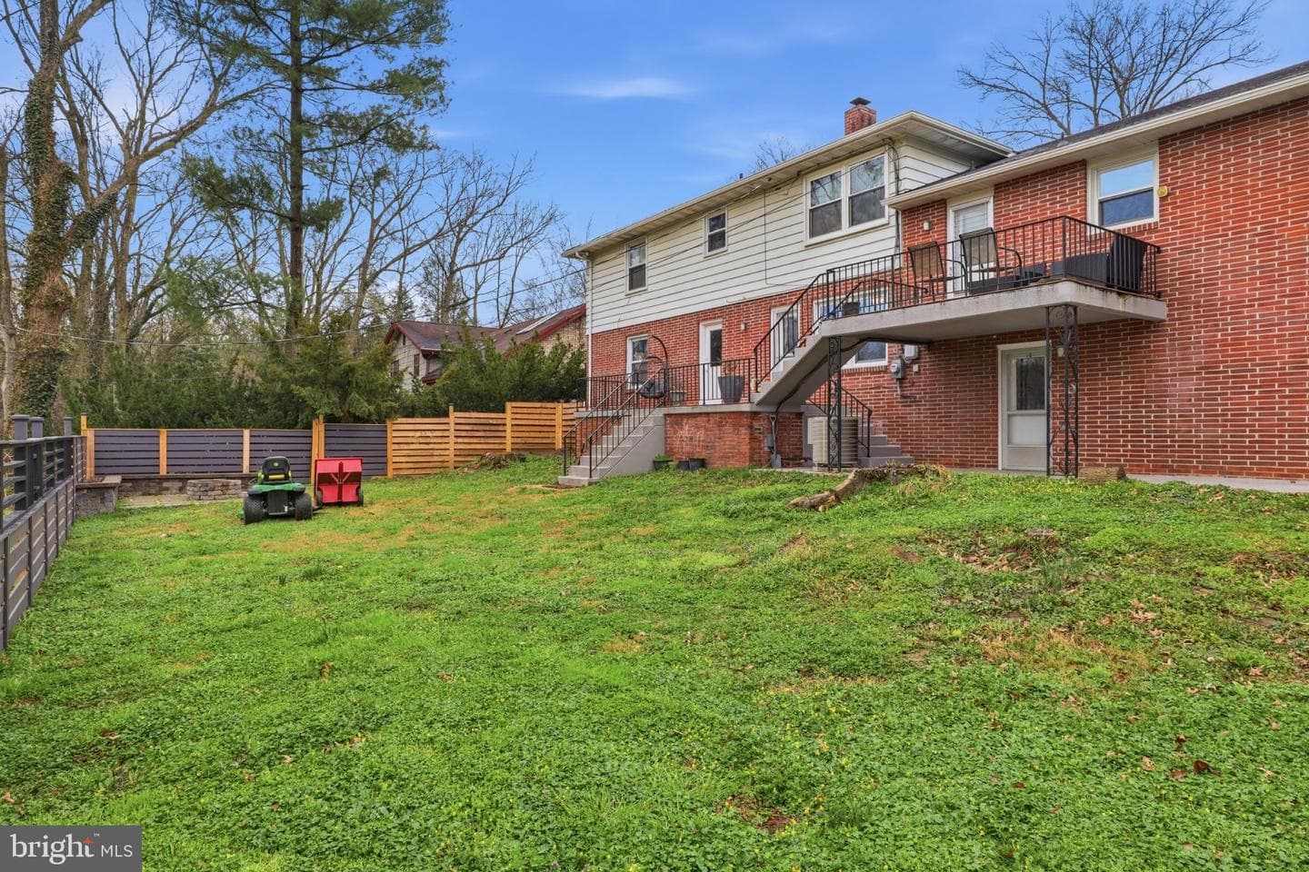 315 Conestoga Boulevard photo 45