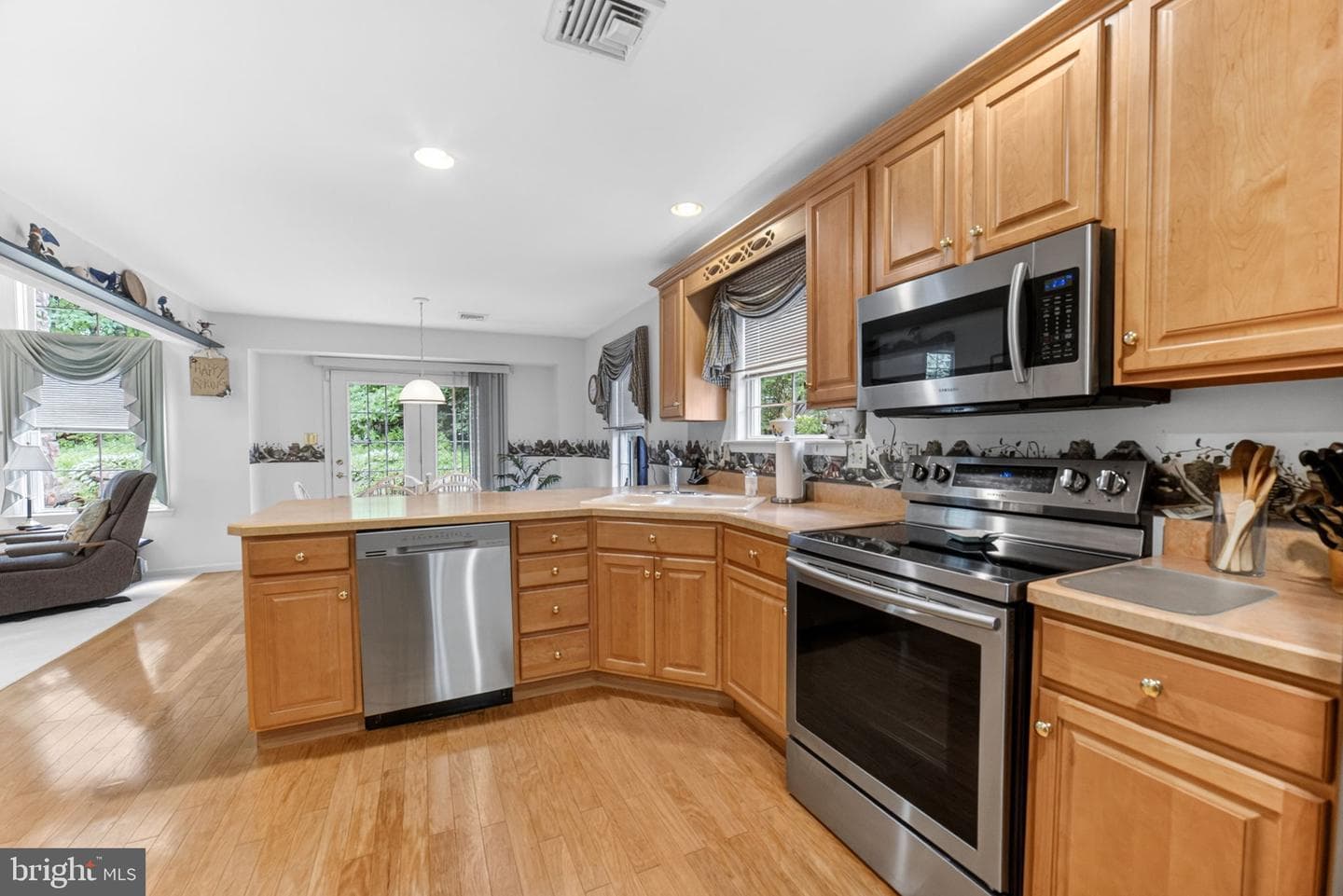 54 Coopers Way photo 9