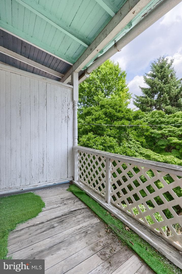 311 Ruby Street photo 22