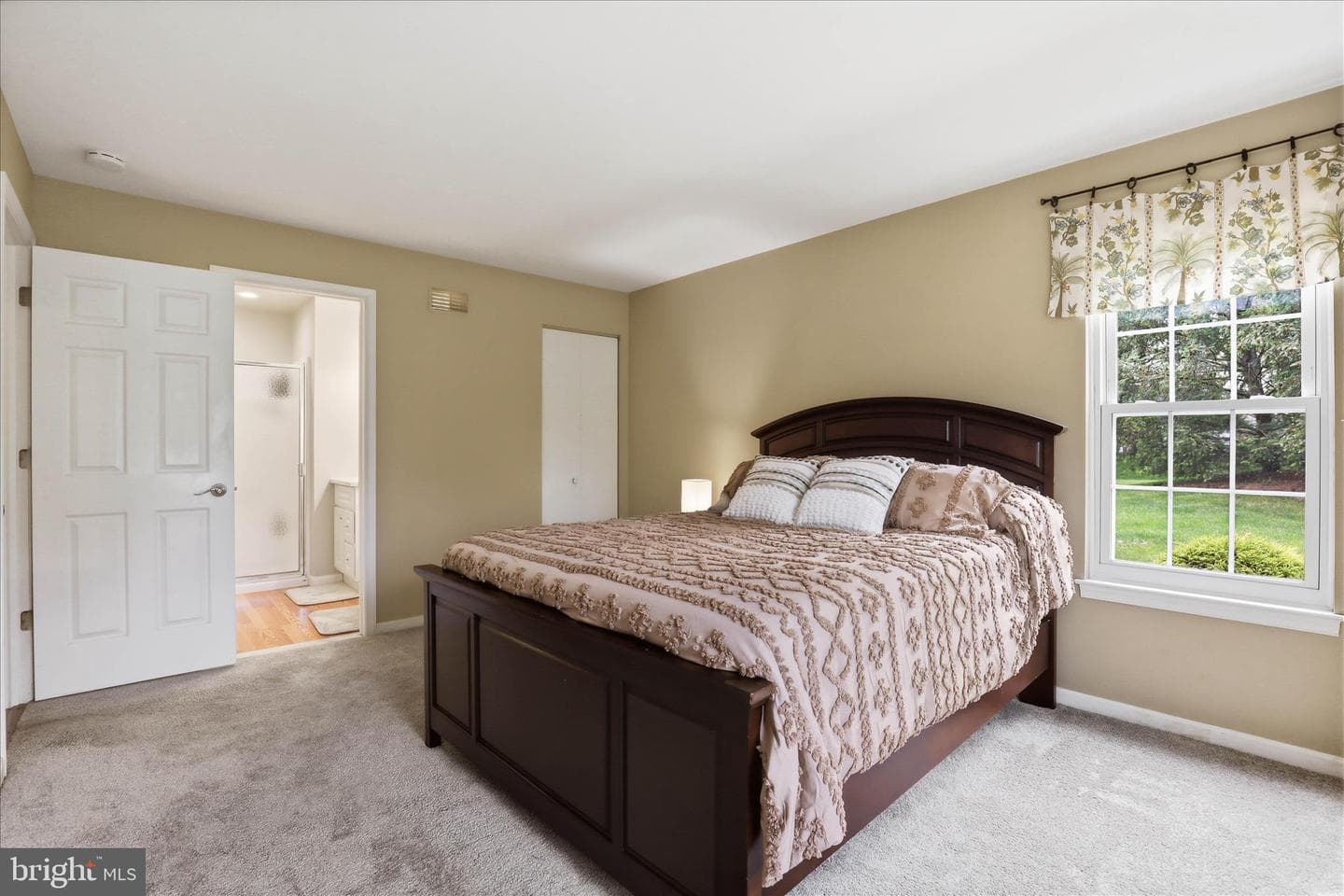 223 Greenview Drive photo 16