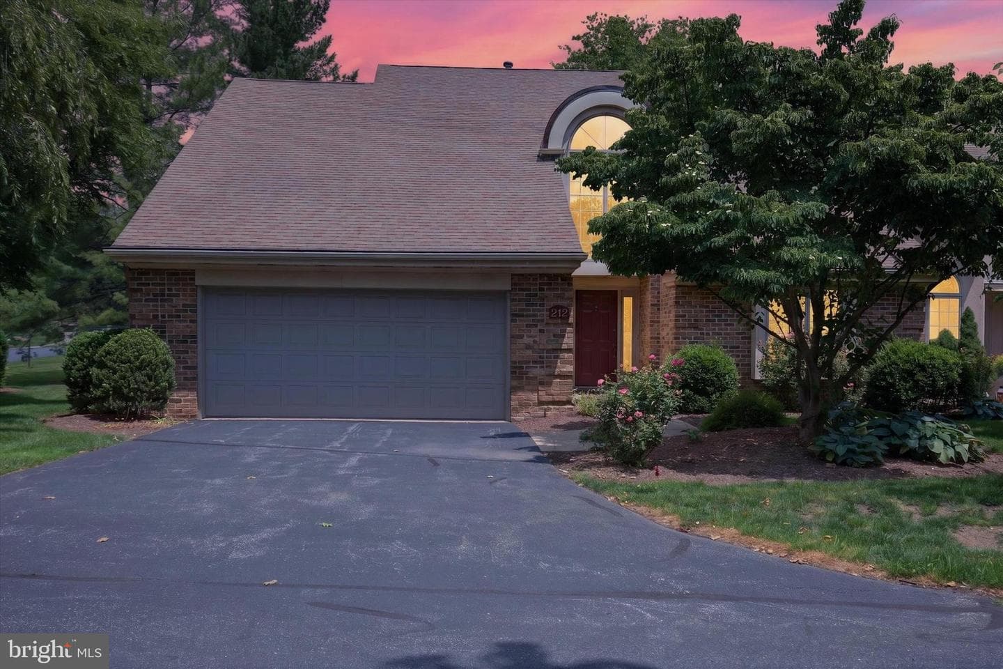 212 Willow Valley Drive, Lancaster