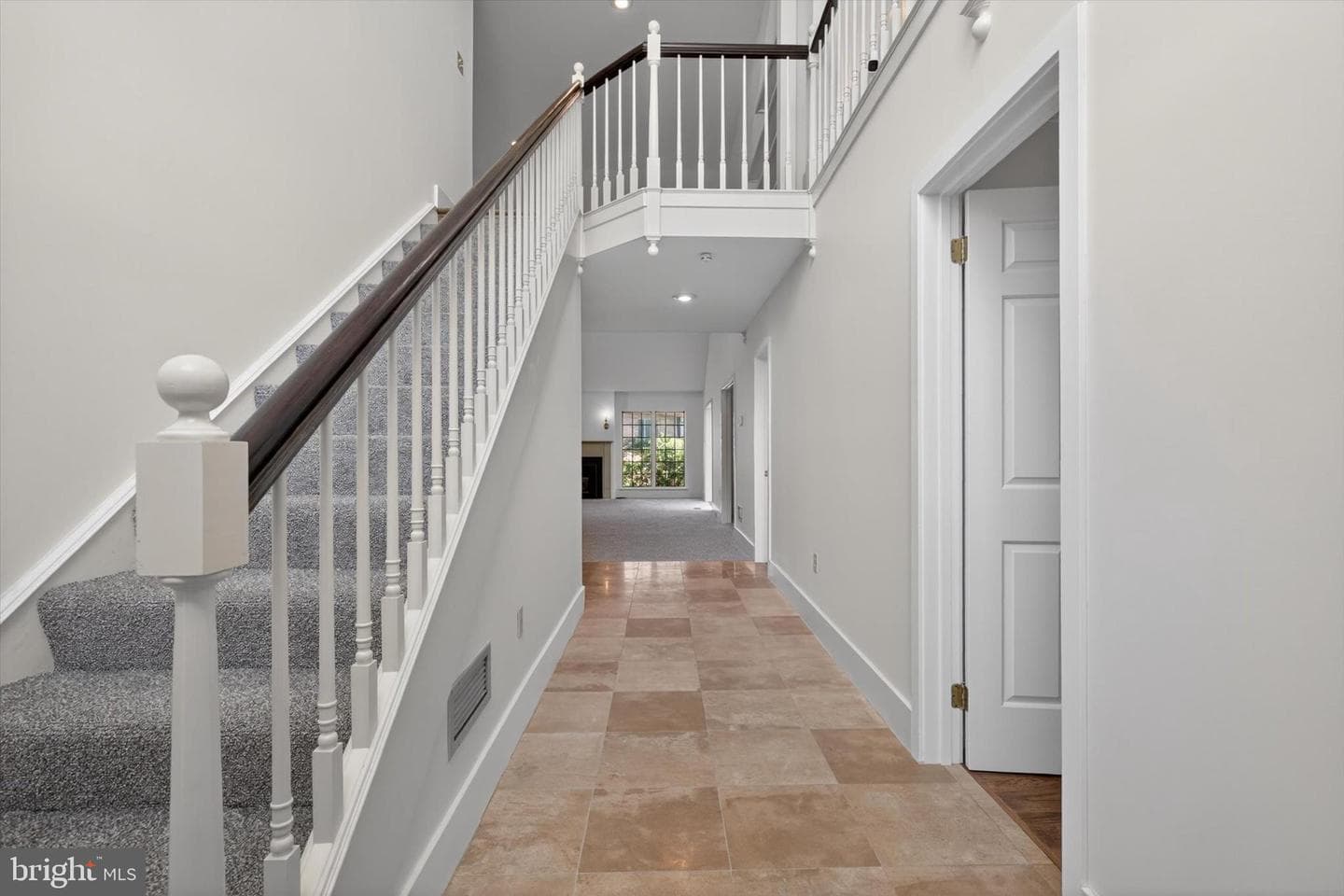 212 Willow Valley Drive, Lancaster