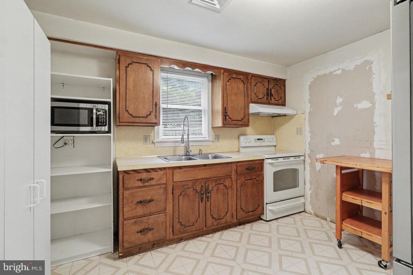 714 Kenton Road photo 8