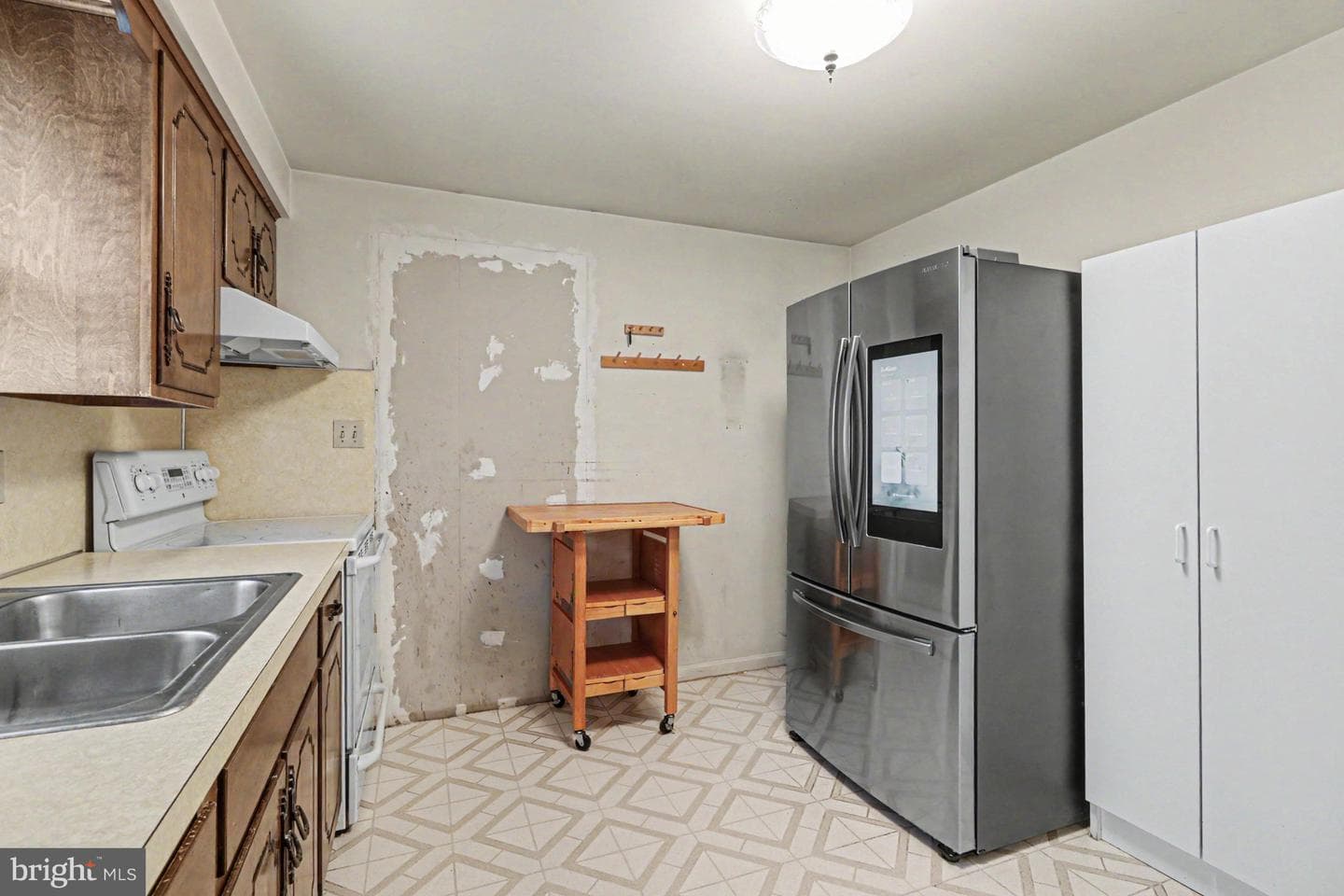 714 Kenton Road photo 9