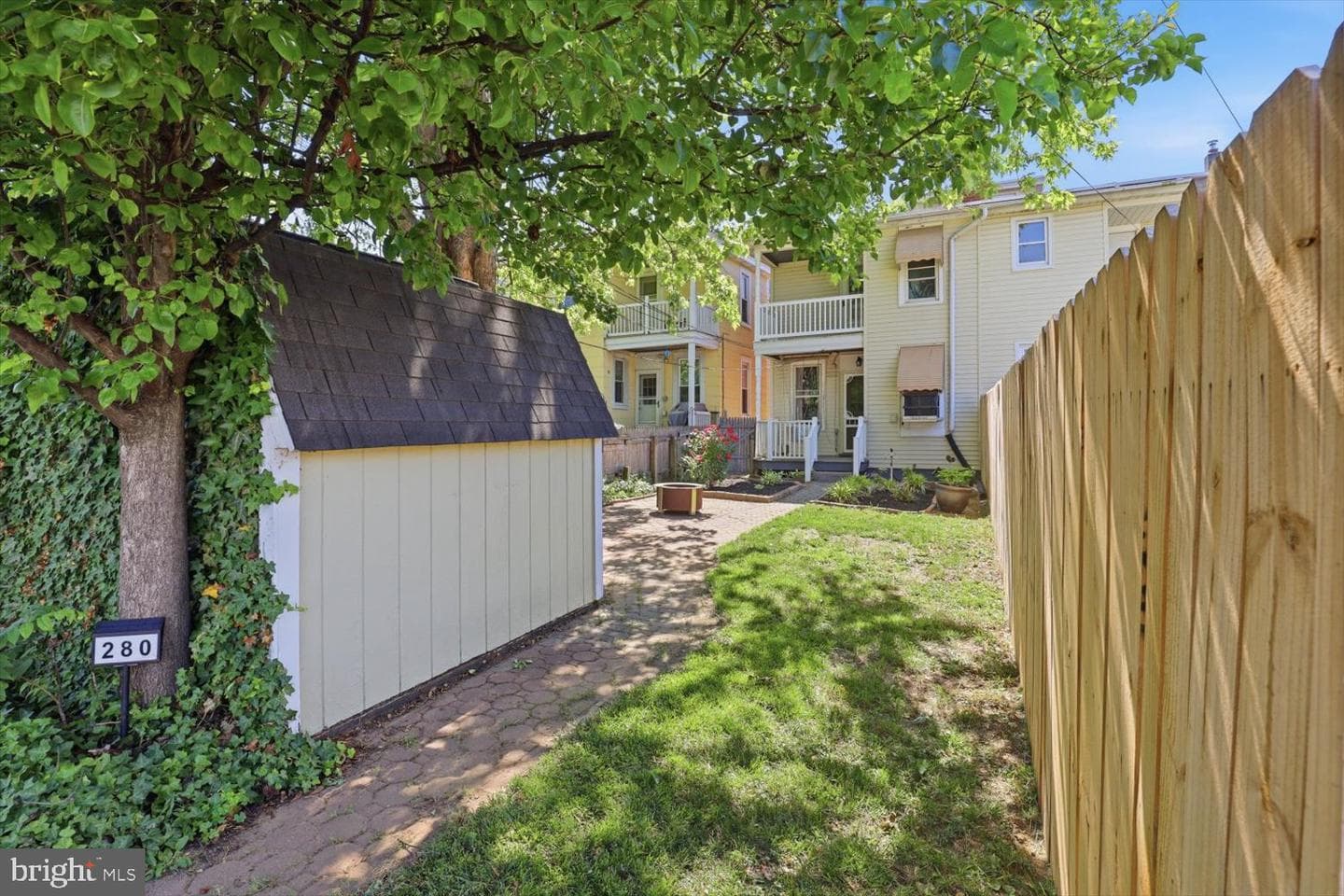 280 Duke Street photo 32