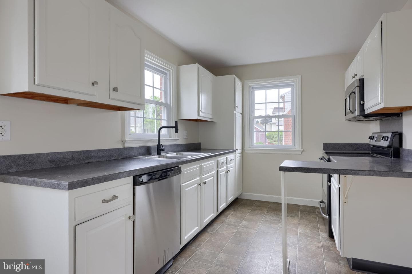 430 Brimmer Avenue photo 6