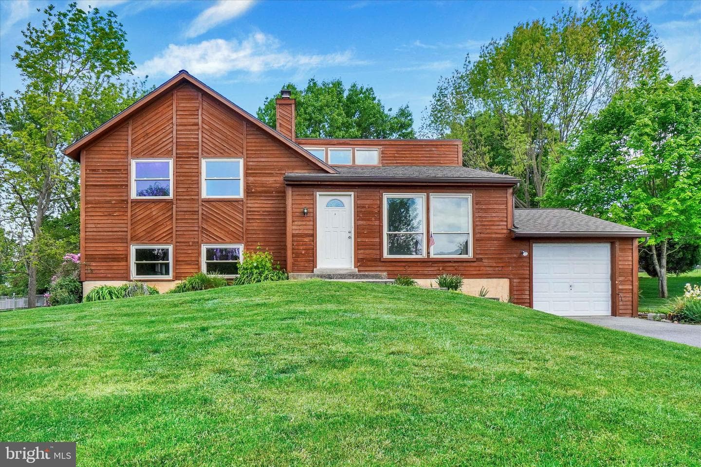 112 Nicholas Road