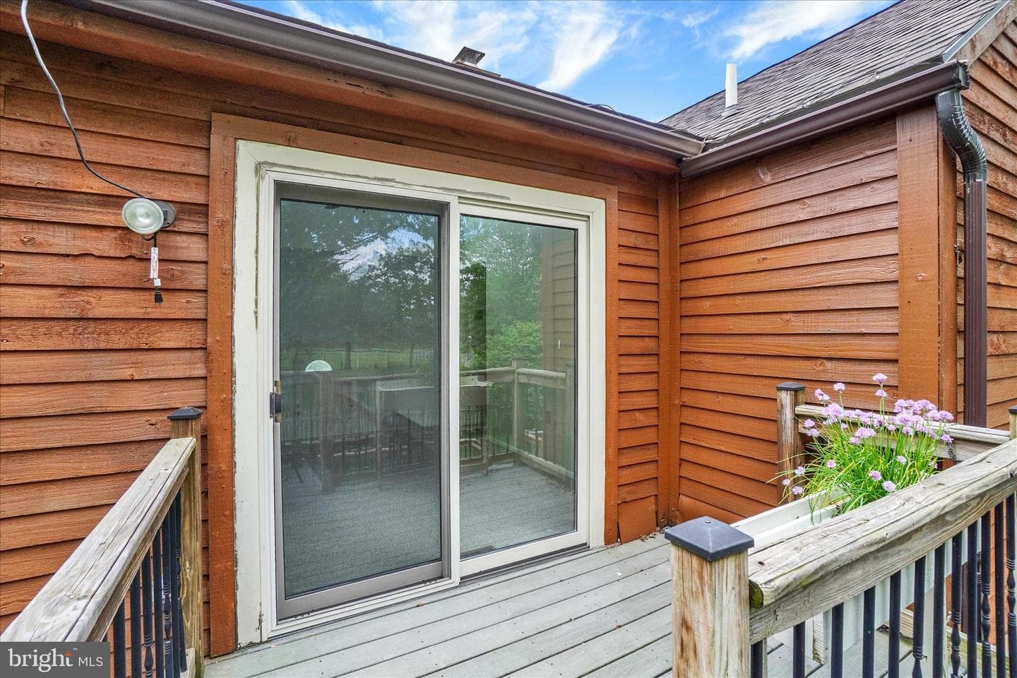 112 Nicholas Road photo 19