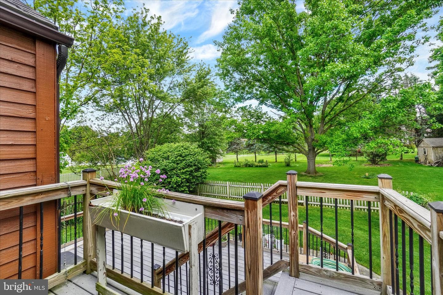 112 Nicholas Road photo 20