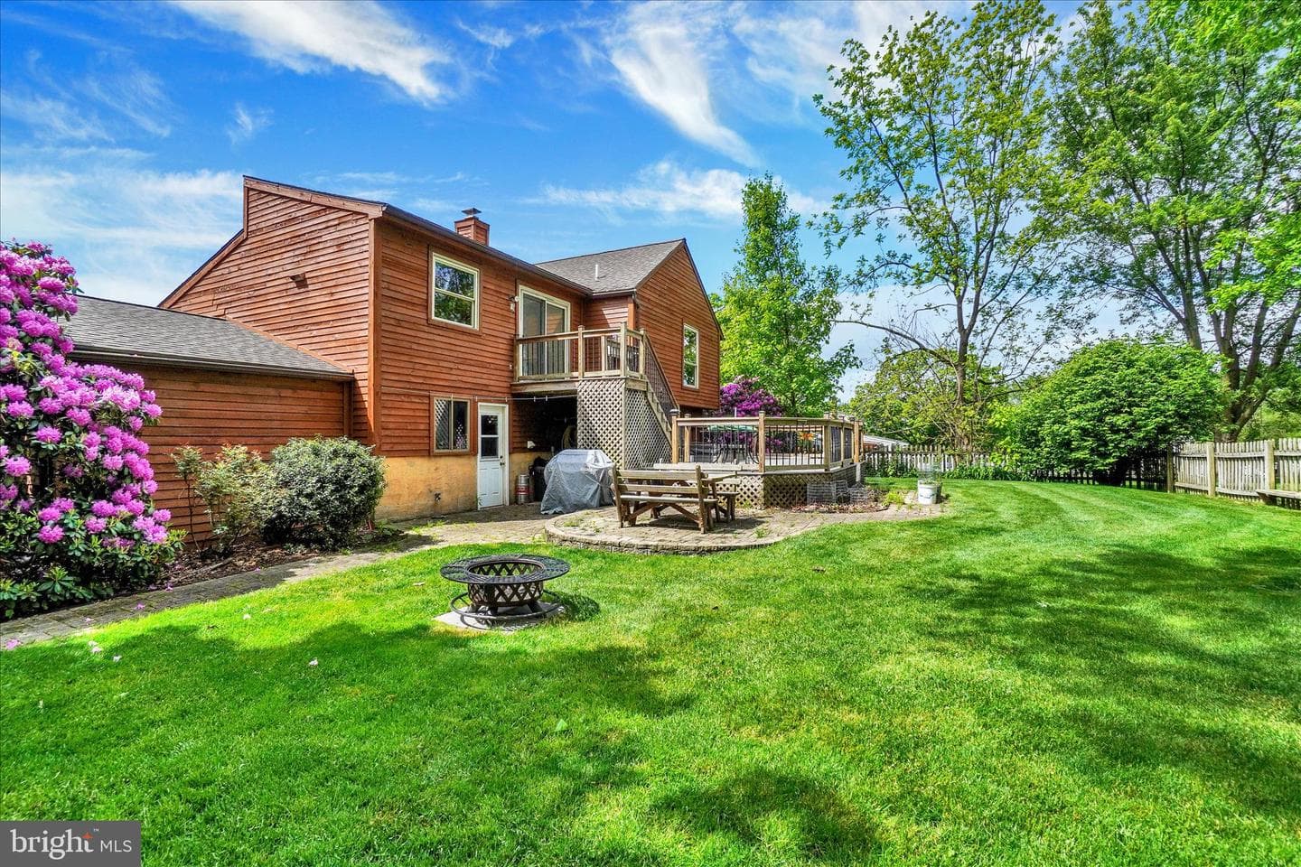 112 Nicholas Road photo 23