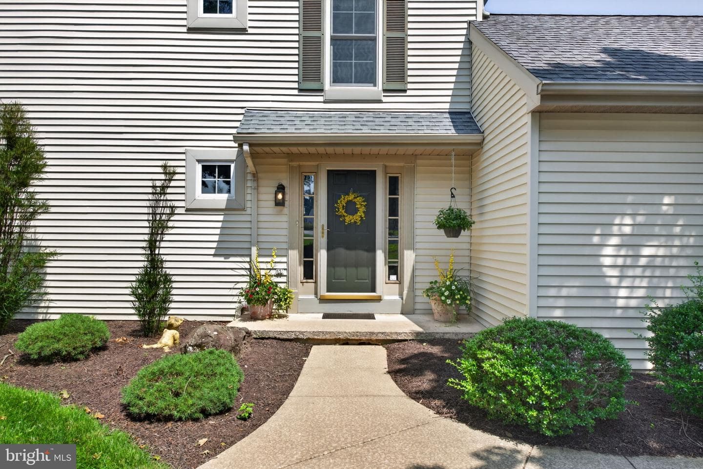 1290 Crestview Drive photo 3