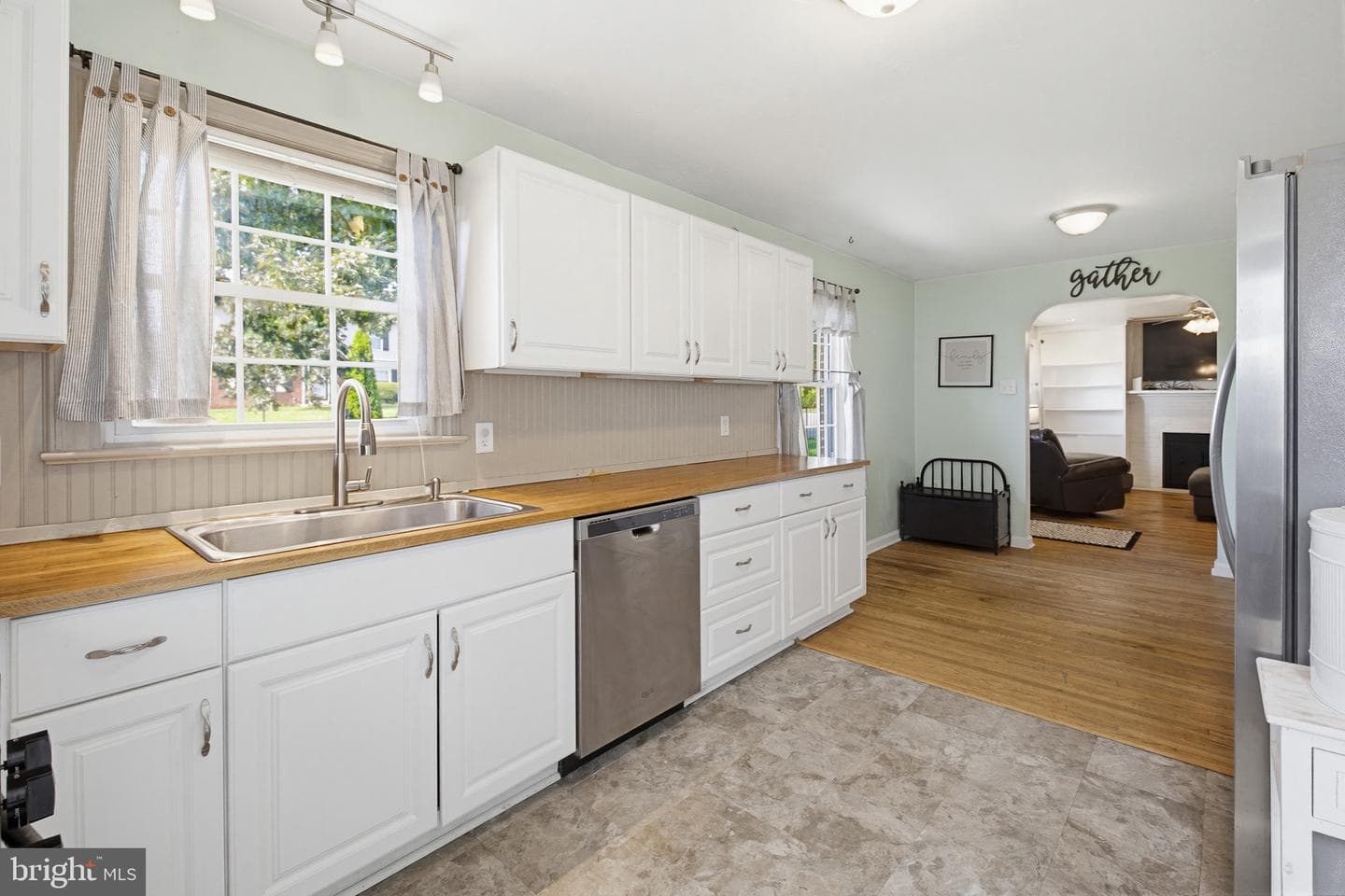 2114 Shaaron Drive photo 12