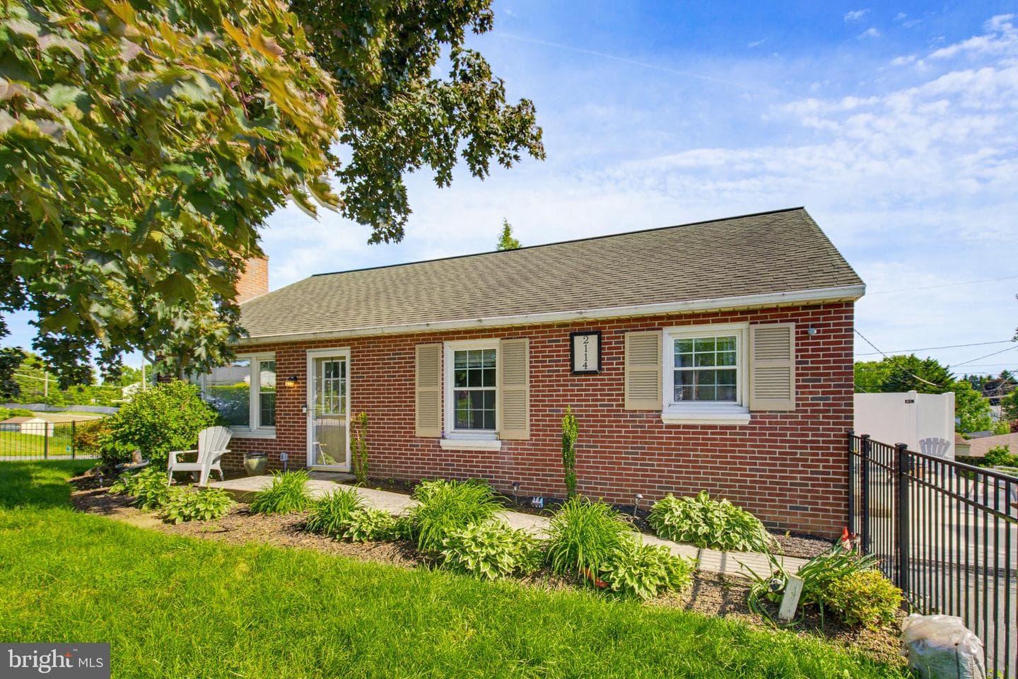 2114 Shaaron Drive photo 2