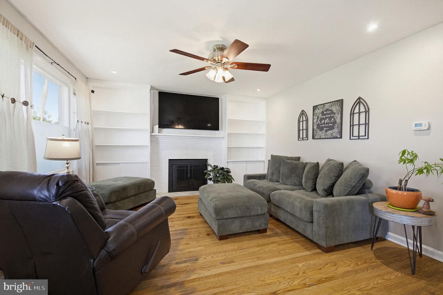 2114 Shaaron Drive photo 5