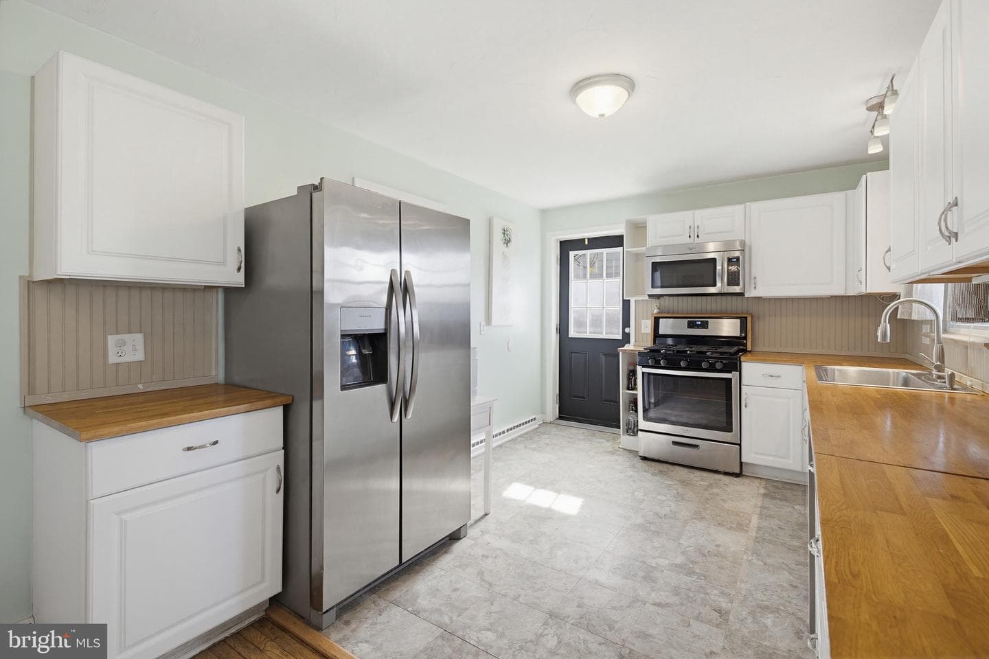 2114 Shaaron Drive photo 9