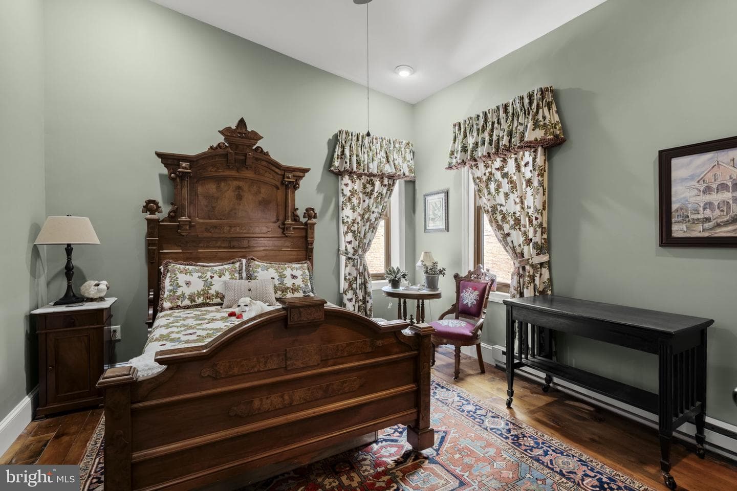 305 N Queen Street photo 12