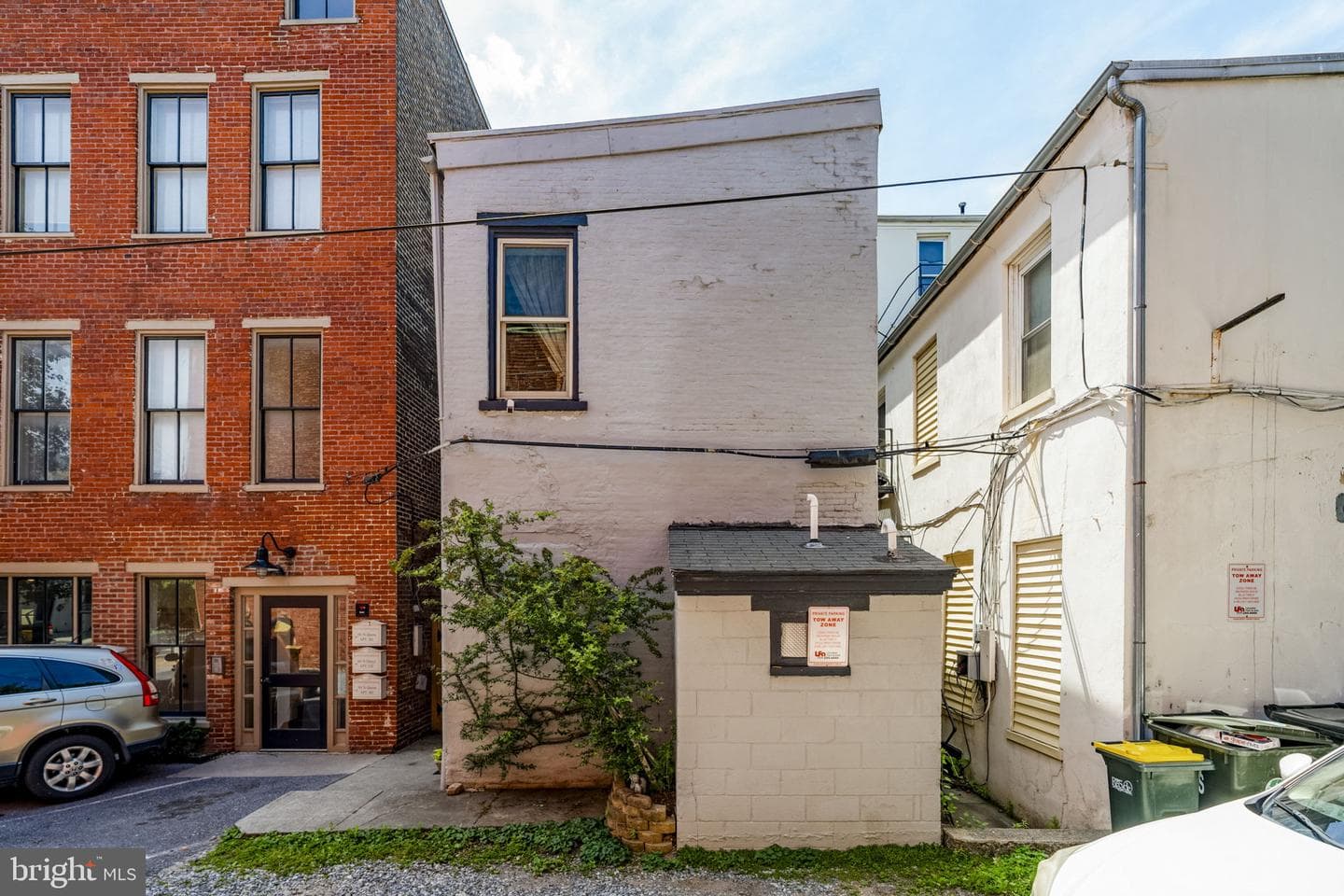 305 N Queen Street photo 53