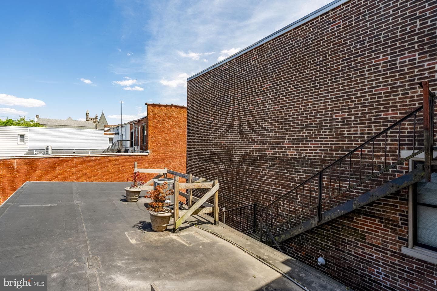 305 N Queen Street photo 56