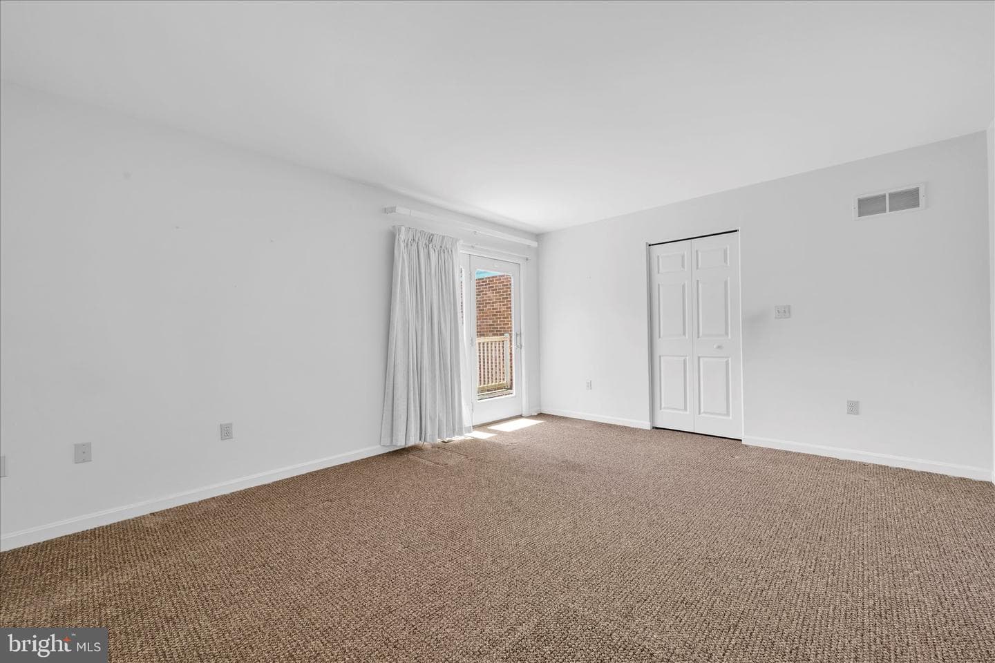 211 Black Oak Drive photo 11