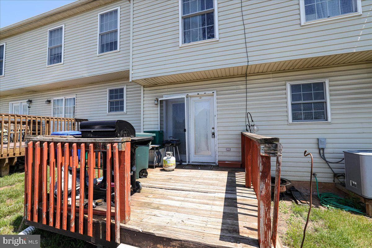 2412 Rob Drive photo 3