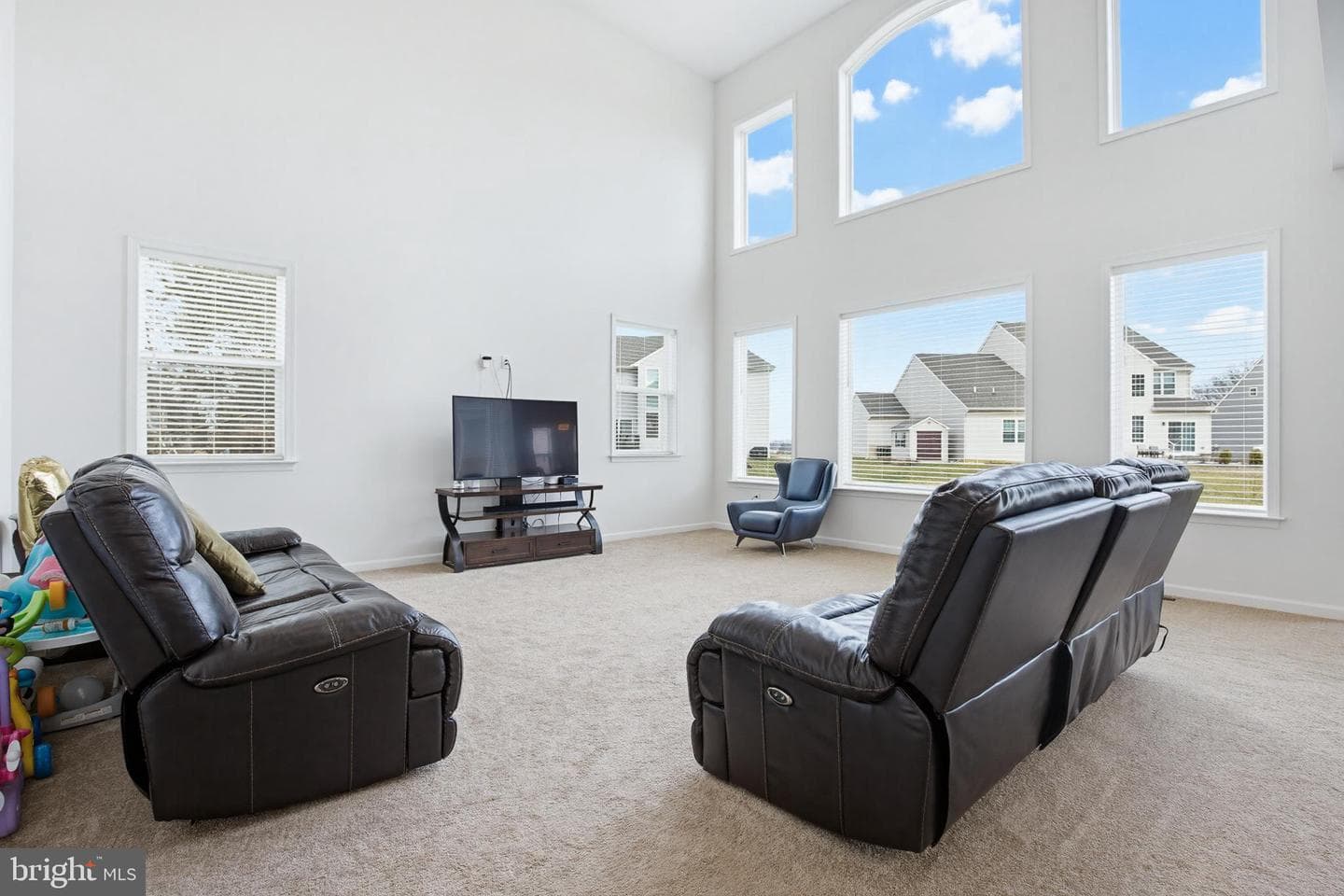 1525 Village Road photo 21