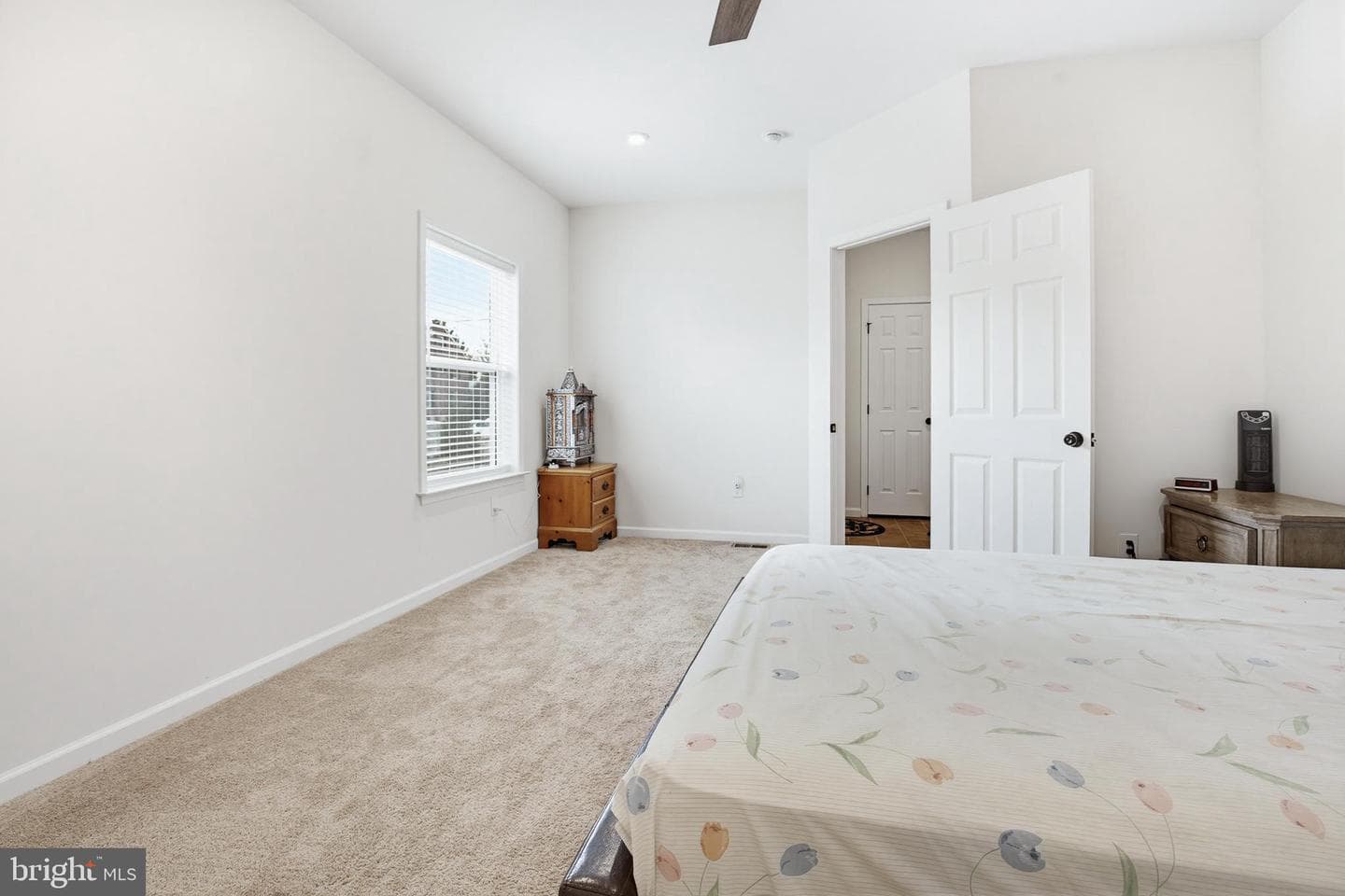1525 Village Road photo 25