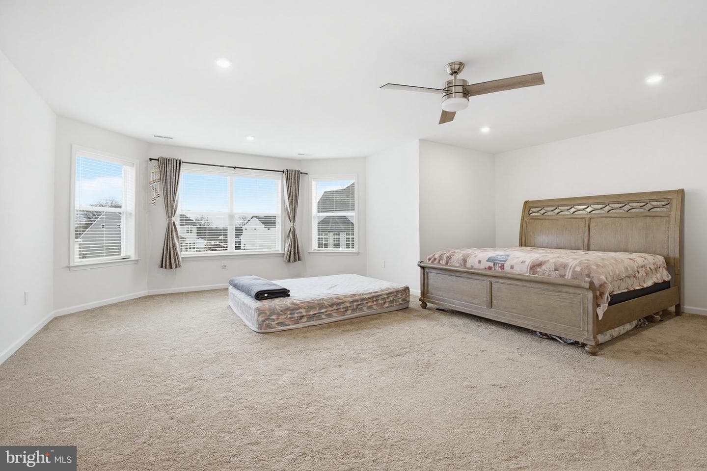 1525 Village Road photo 30