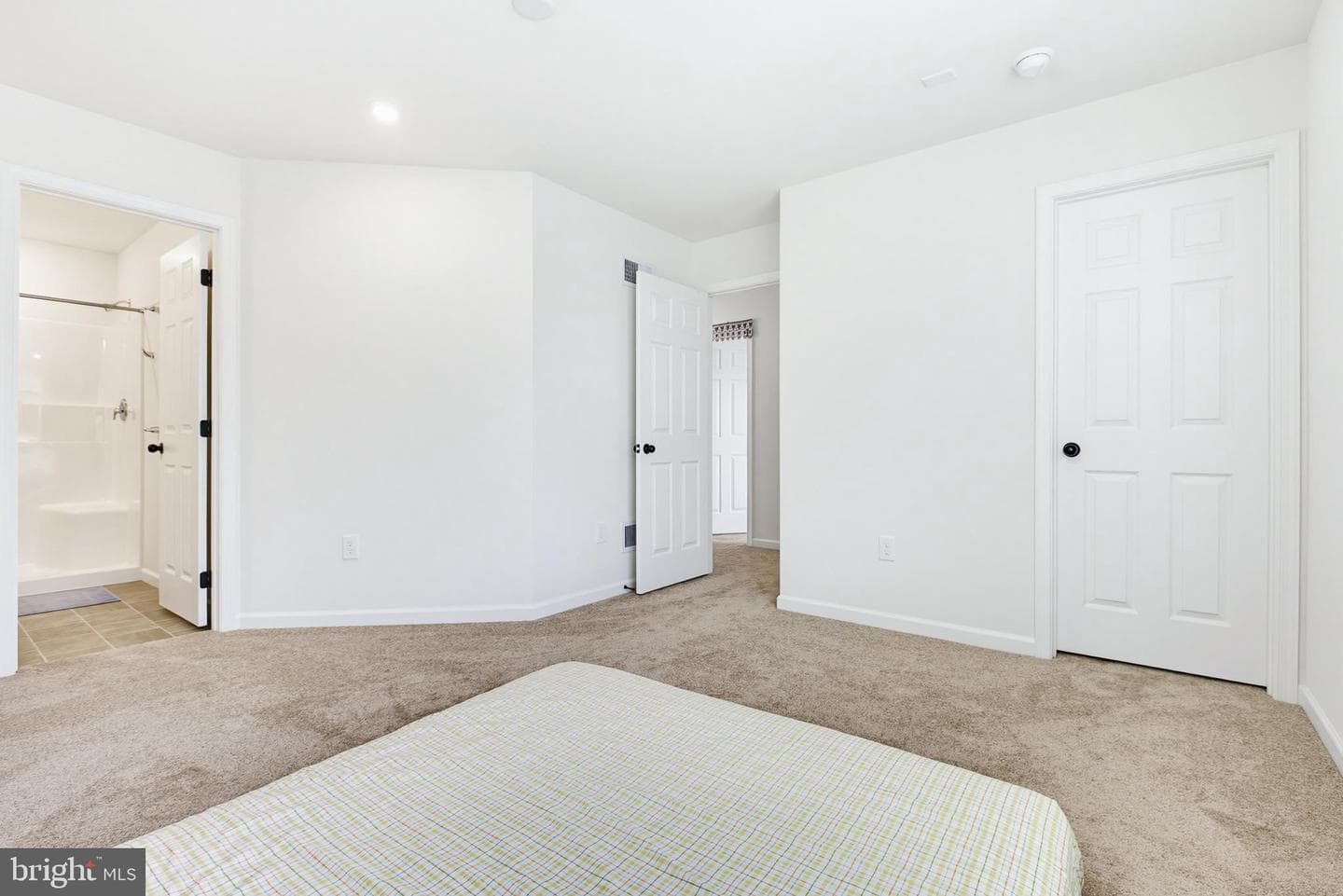 1525 Village Road photo 37
